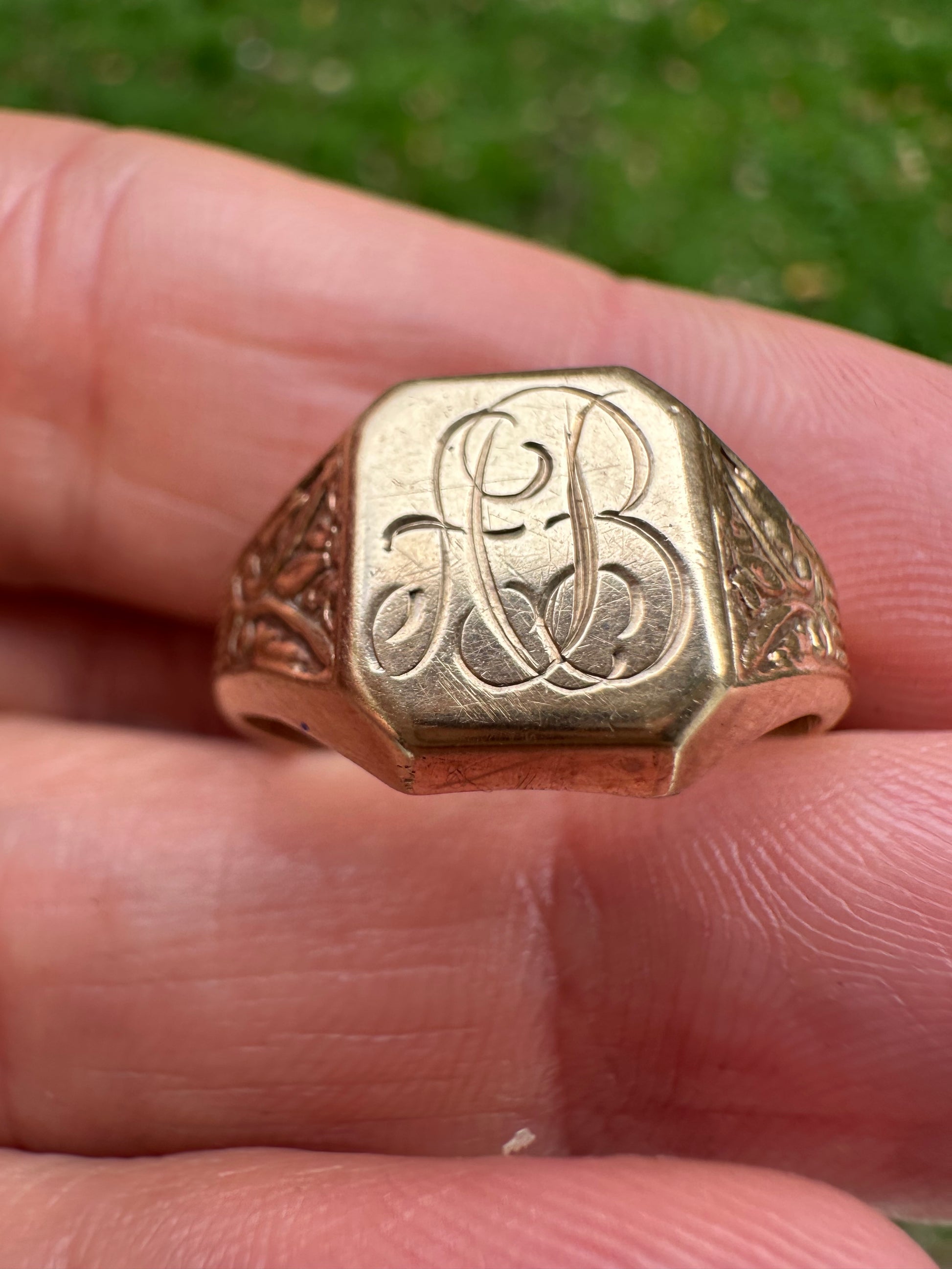AB signet ring