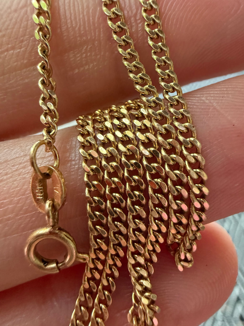 18k baby curb chain 18.5”