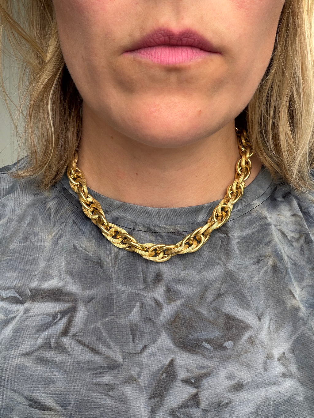 statement textured collar