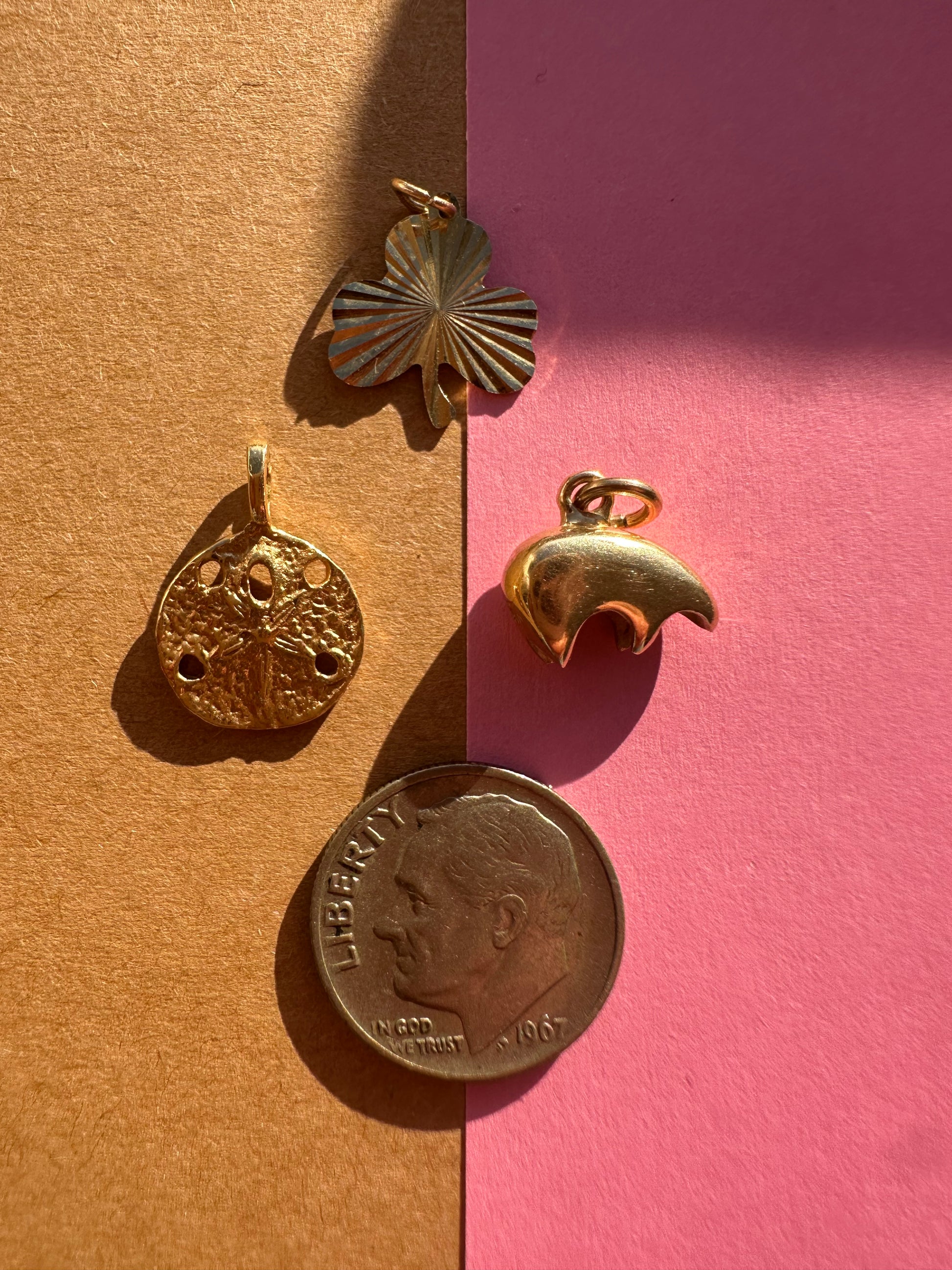 sanddollar - zuni bear - fluted clover charm
