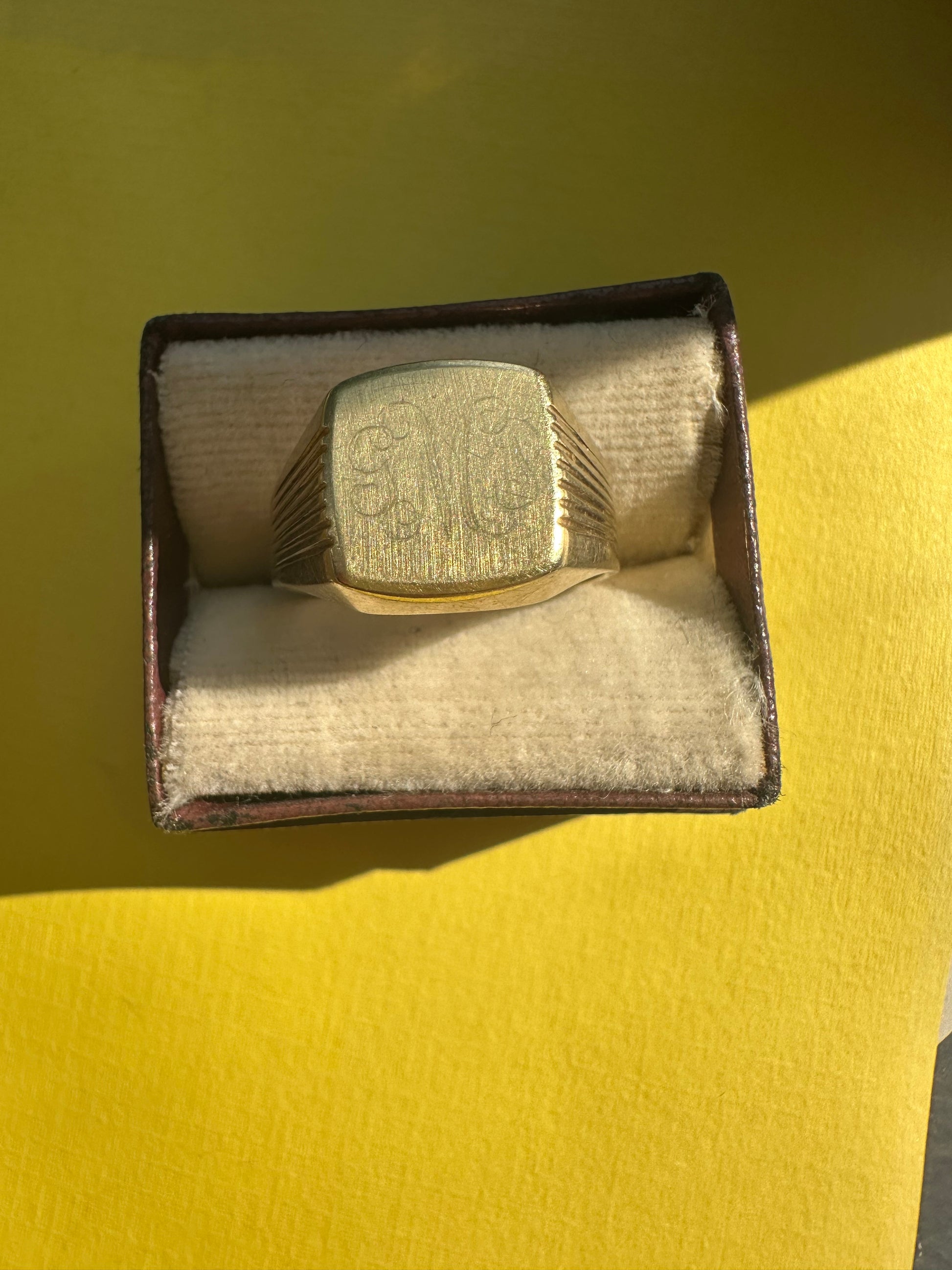 square signet ring