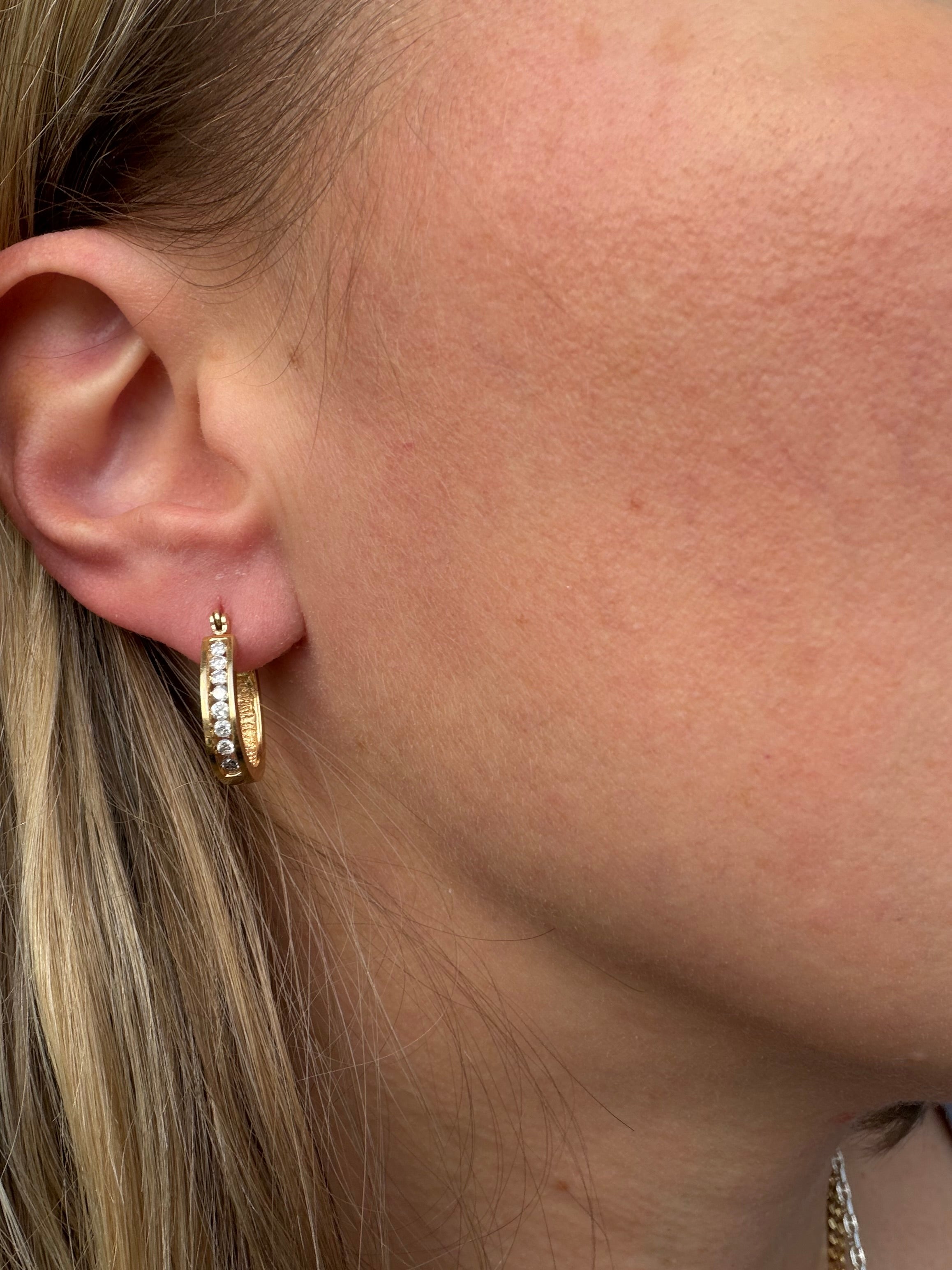 horseshoe diamond hoops