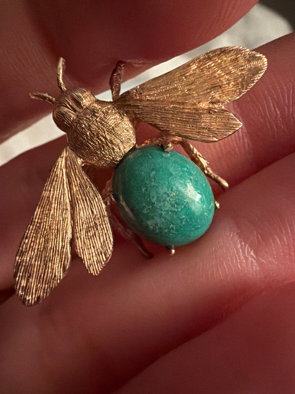 spectacular bee with turquoise