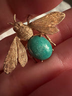 spectacular bee with turquoise