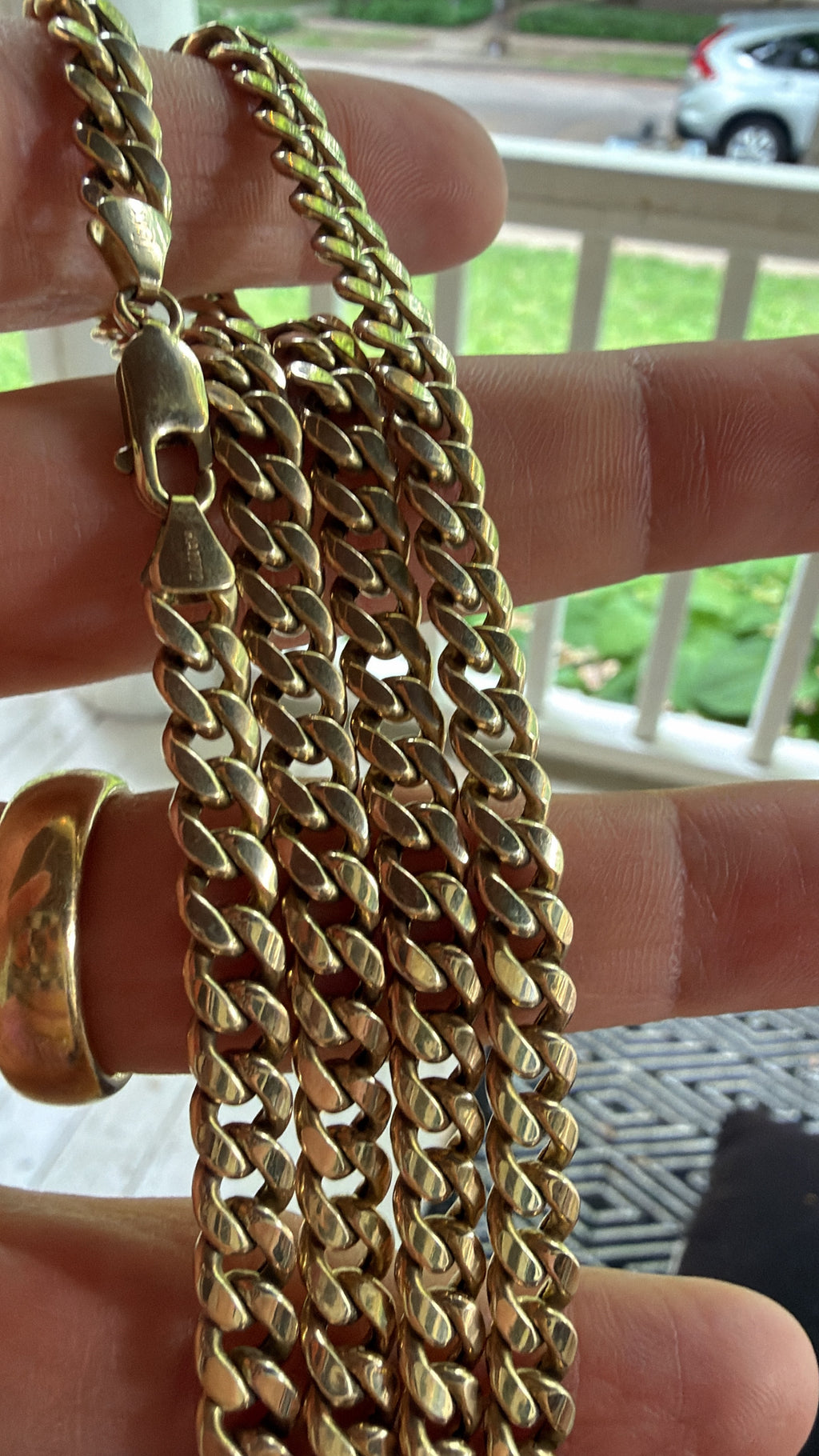 23” 10k gold puffy curb