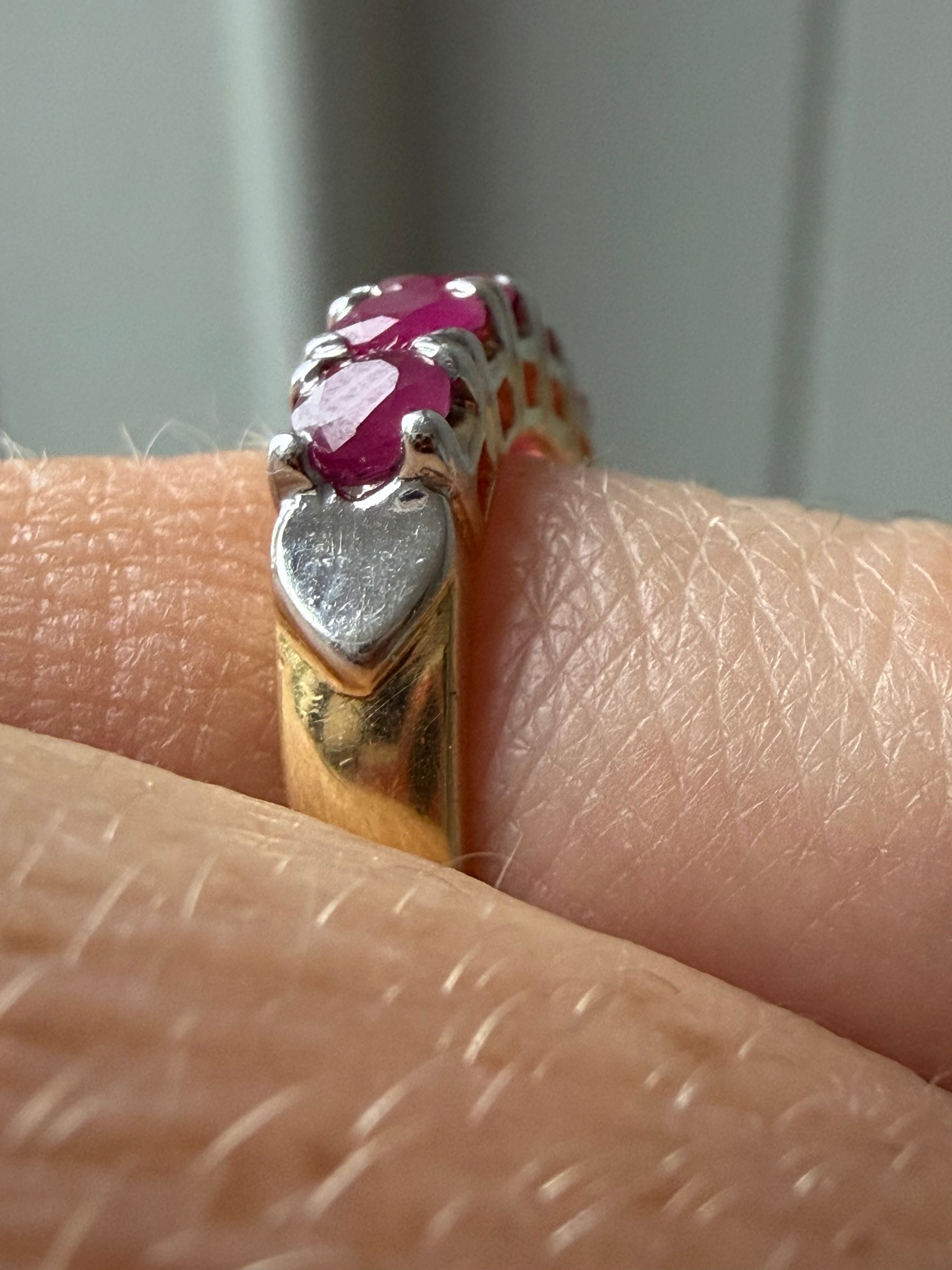 18k gold natural ruby band with white gold hearts