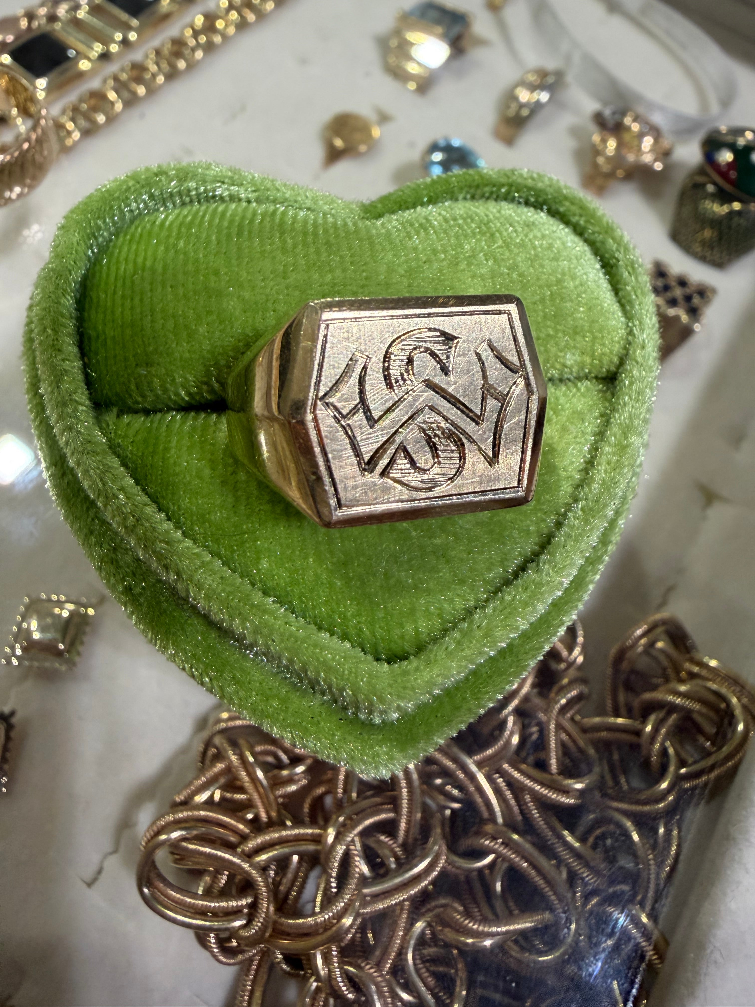 chunky SM or WS signet