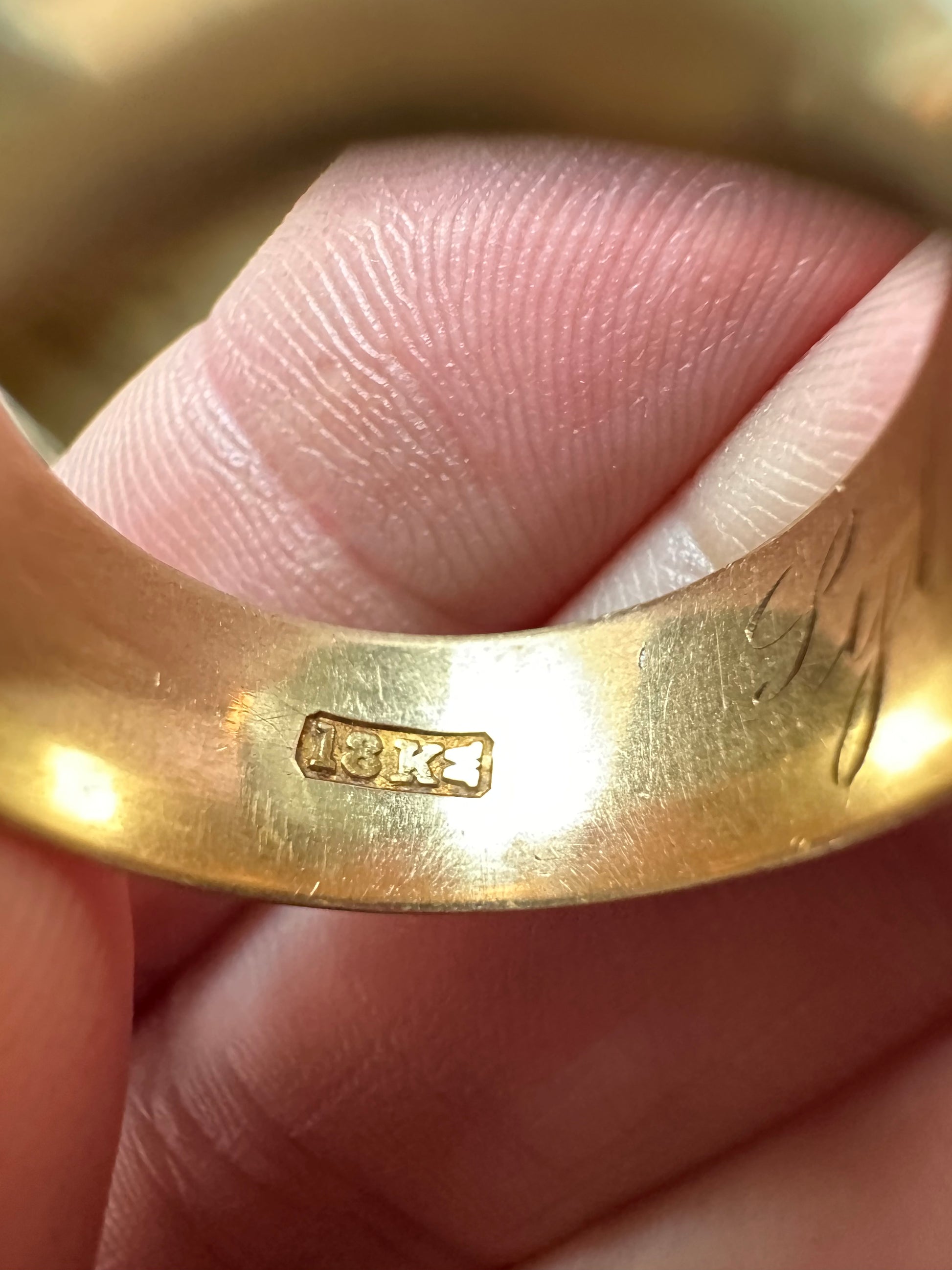 8mm wide 18k antique gold band