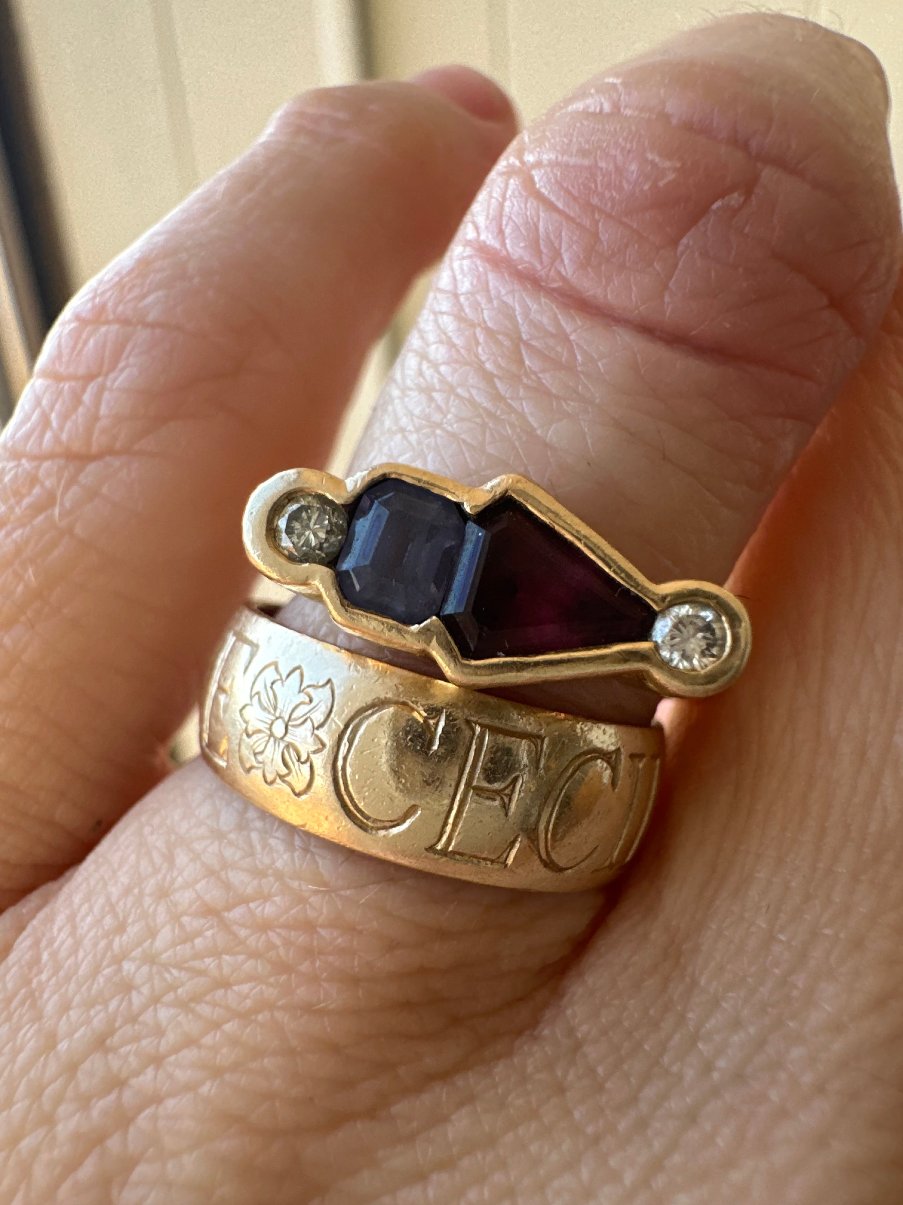 gemstone arrow squared band