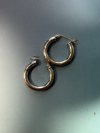 classic white gold 3/4" tube hoop