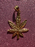 marijuana leaf charm