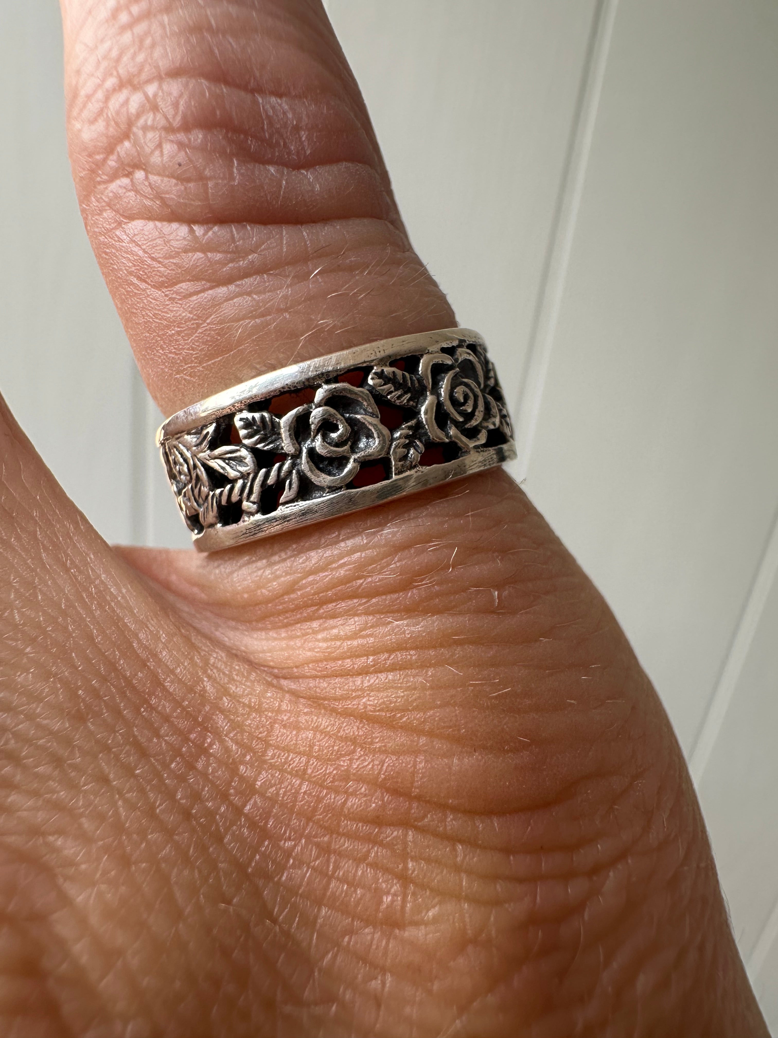 Rose Floral Sterling Silver Band