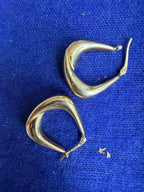 crossover puffy triangle hoop