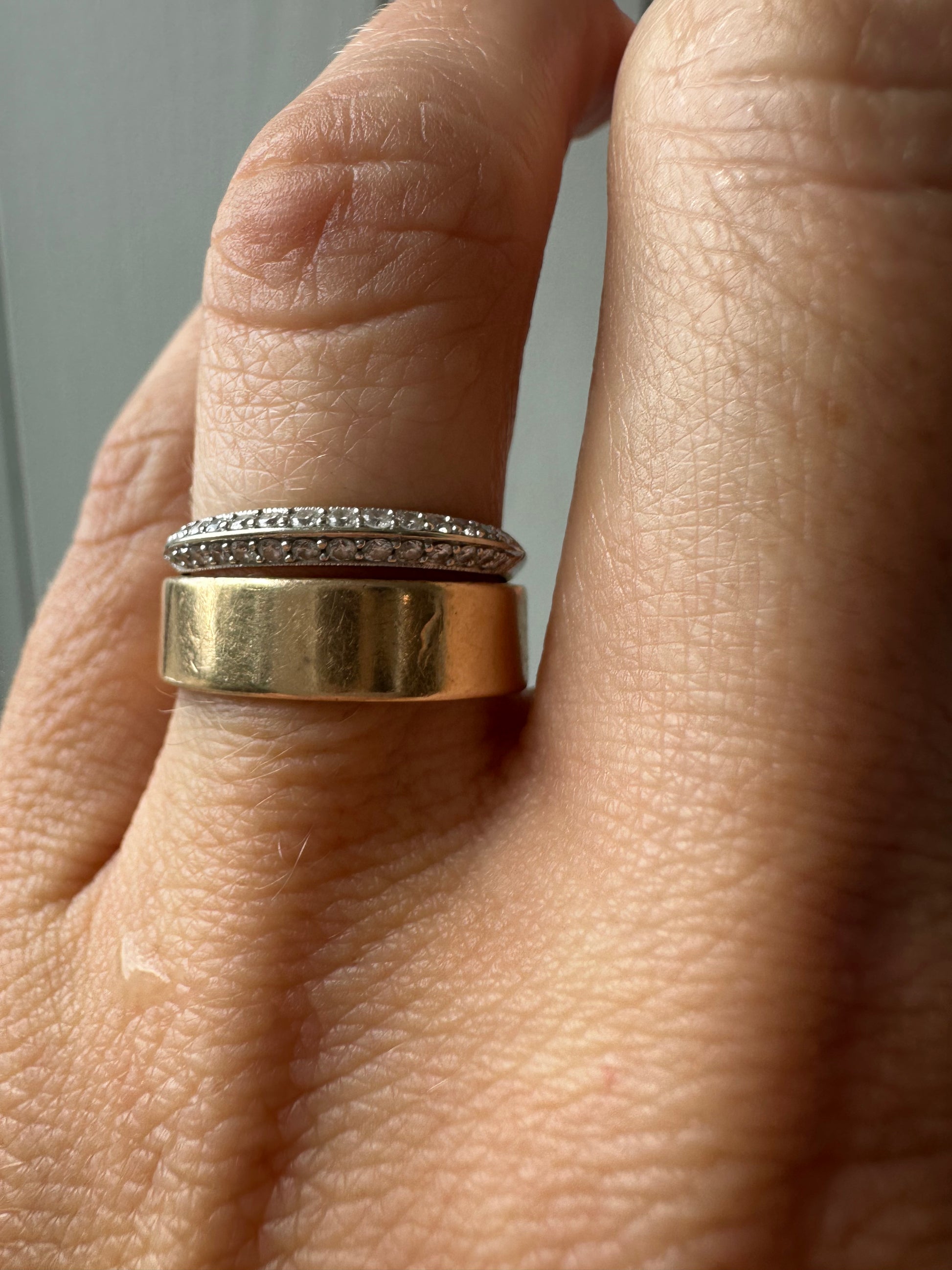 Pair of 18k white diamond knife edge bands