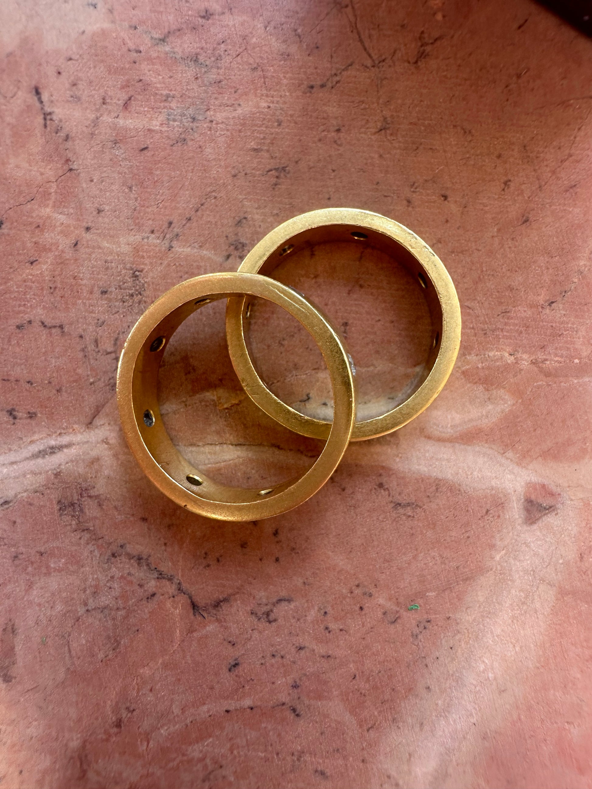 high karat flush diamond bands