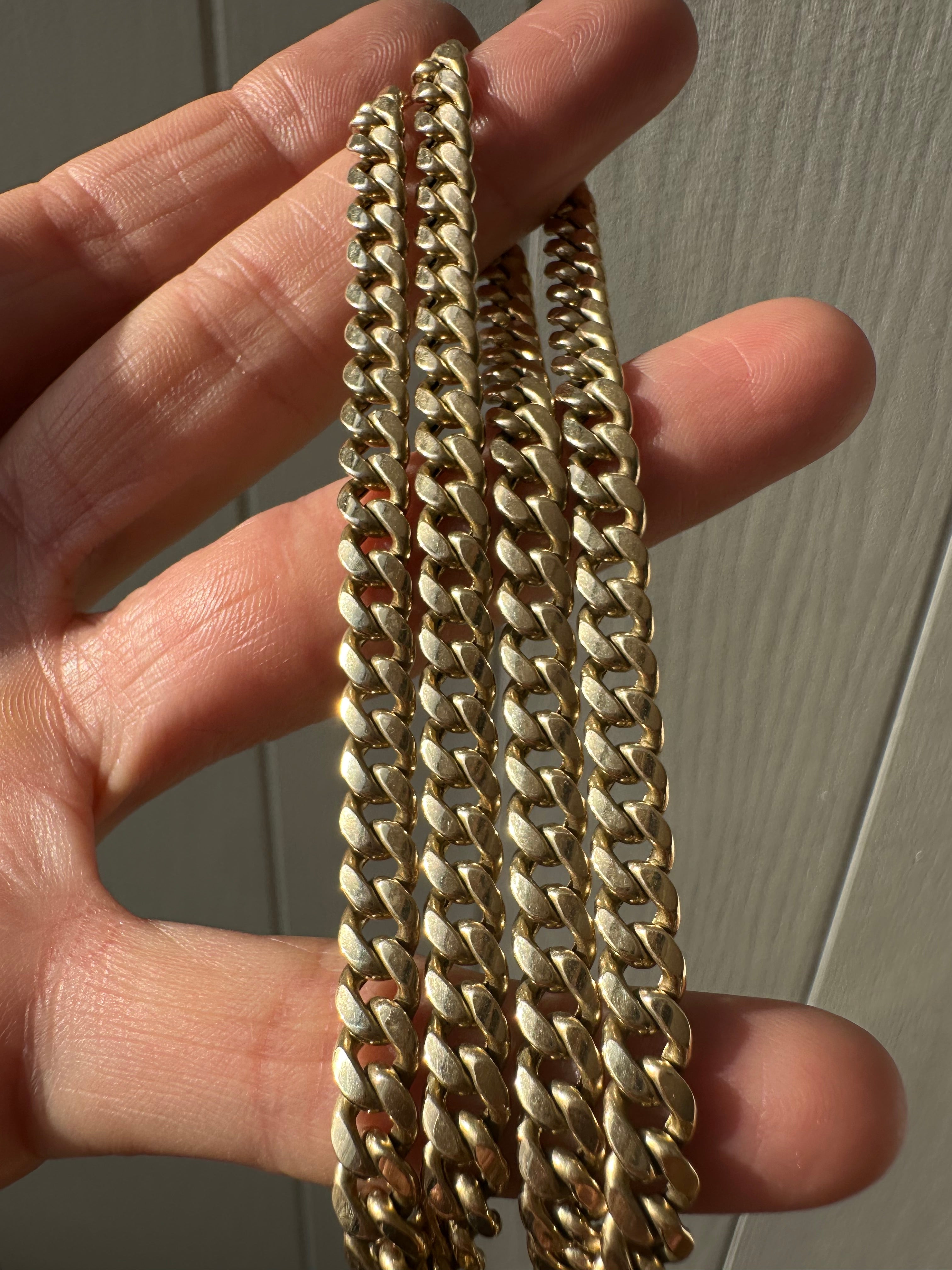 bubbly curb chain 22.75”