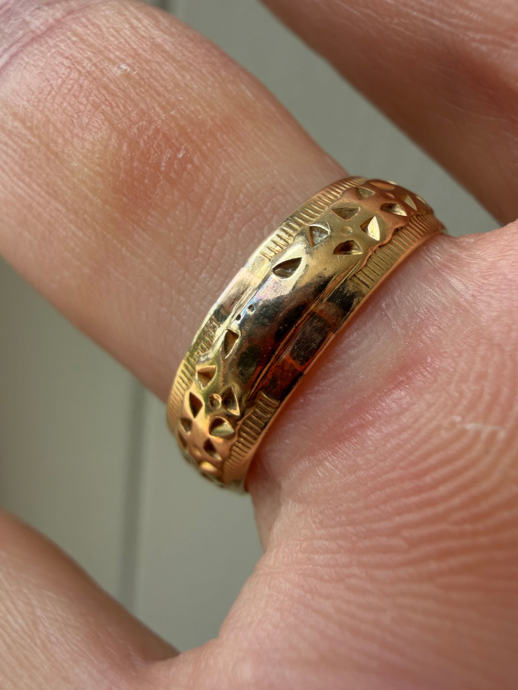 patterned gold band