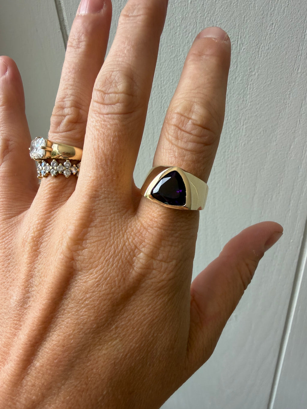 stunning trillion cut 2.6carat amethyst ring