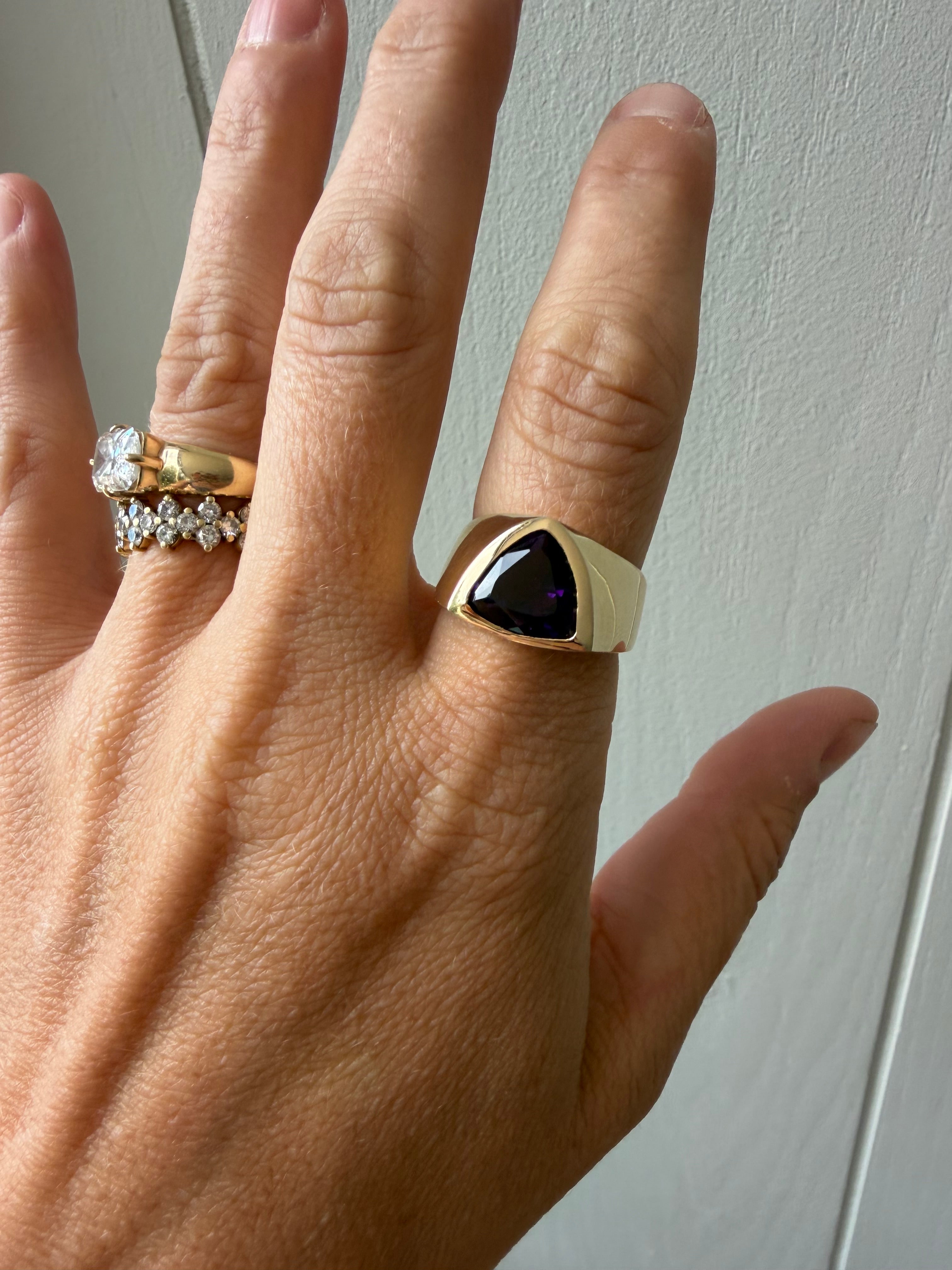stunning trillion cut 2.6carat amethyst ring