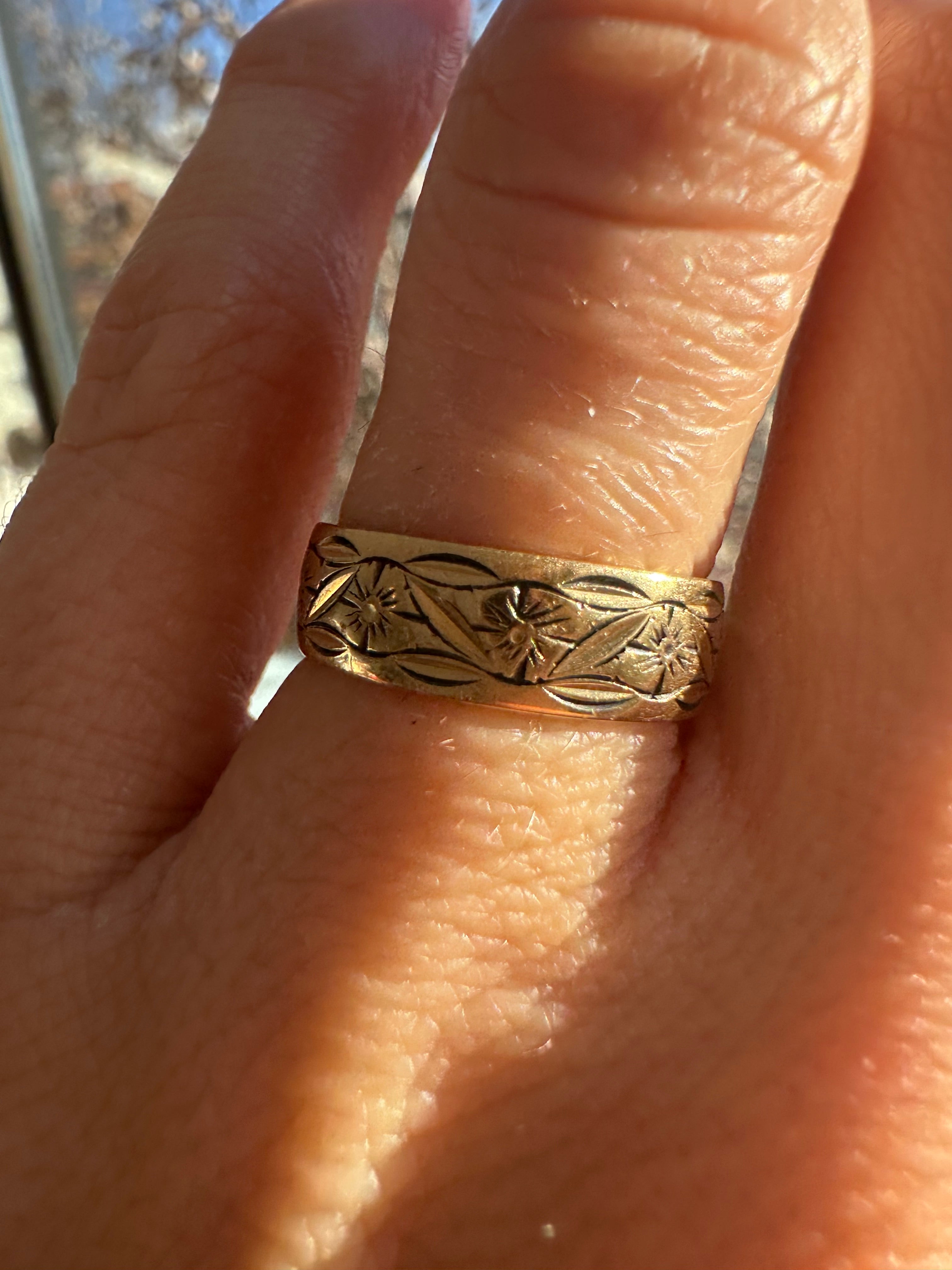 floral band with black enamel