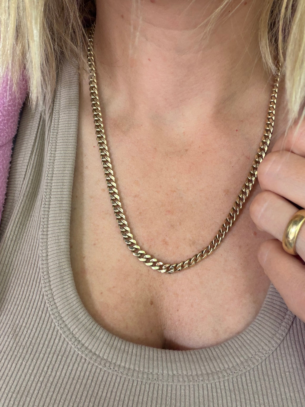 23” 10k gold puffy curb