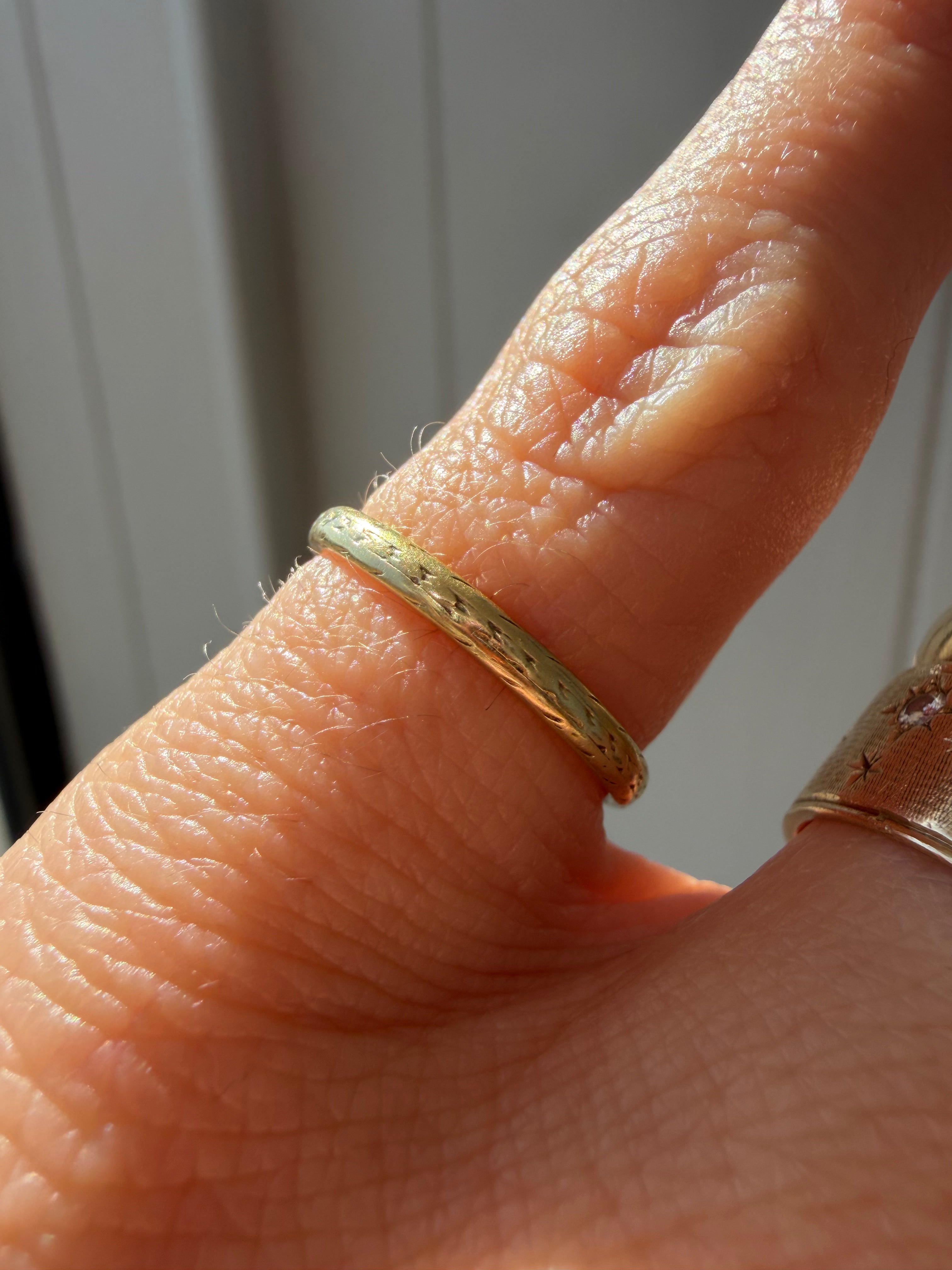 patterned vintage eternity band