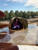 stunning trillion cut 2.6carat amethyst ring