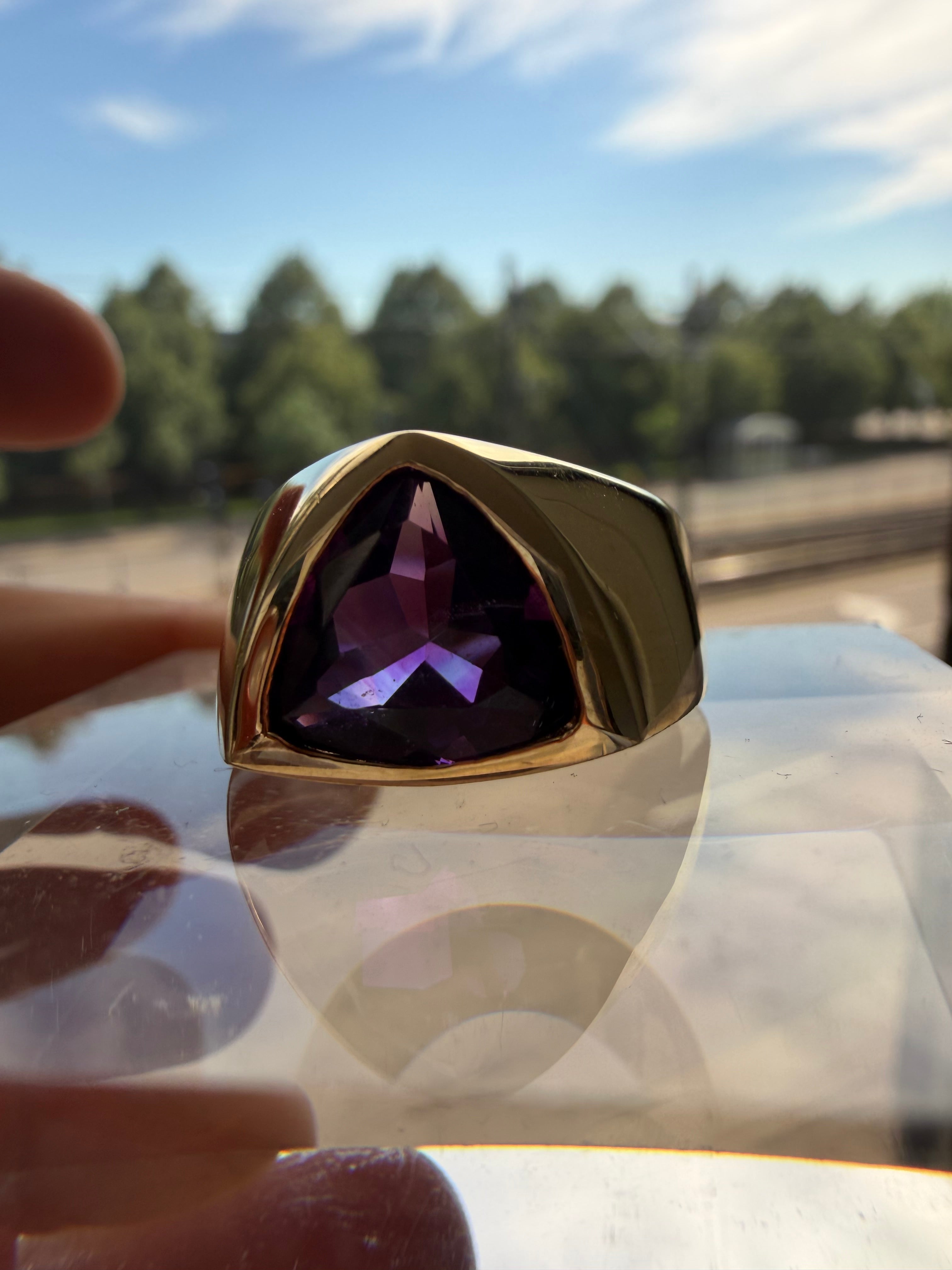 stunning trillion cut 2.6carat amethyst ring