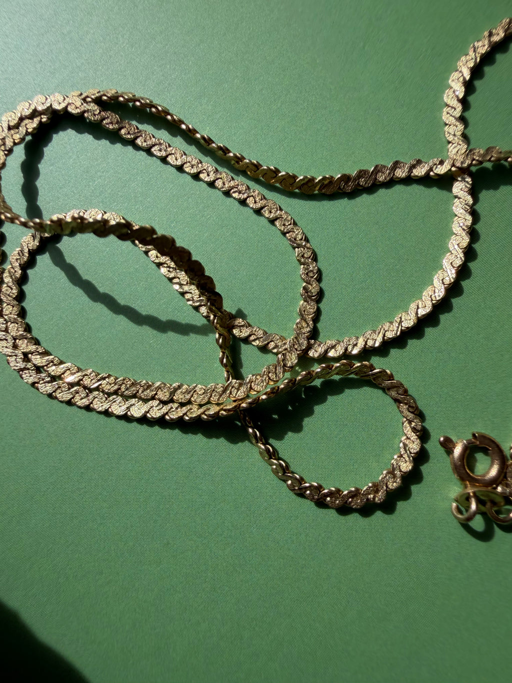 18" matte finish serpentine link chain