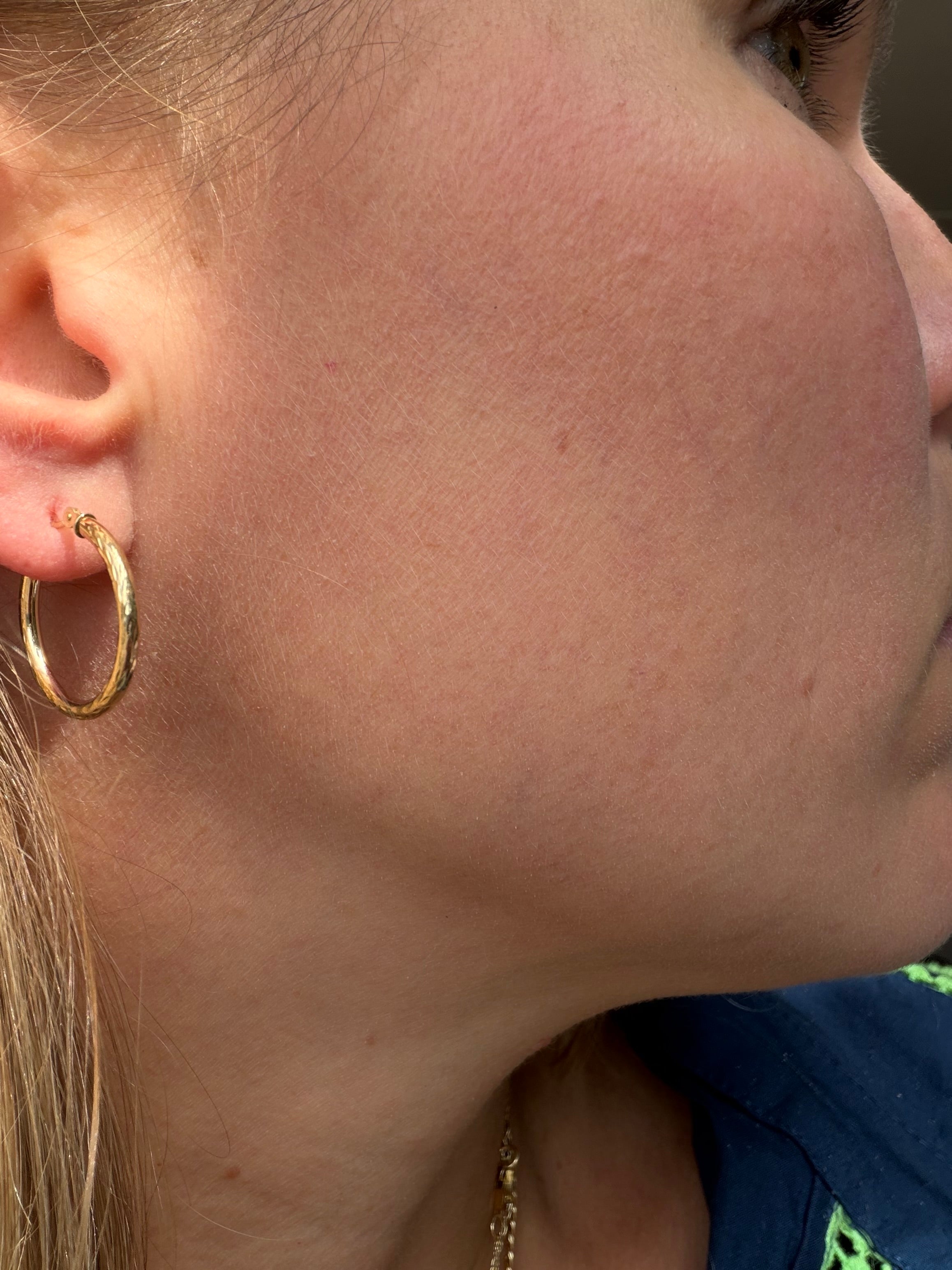 diamond cut etched 10k gold hoops