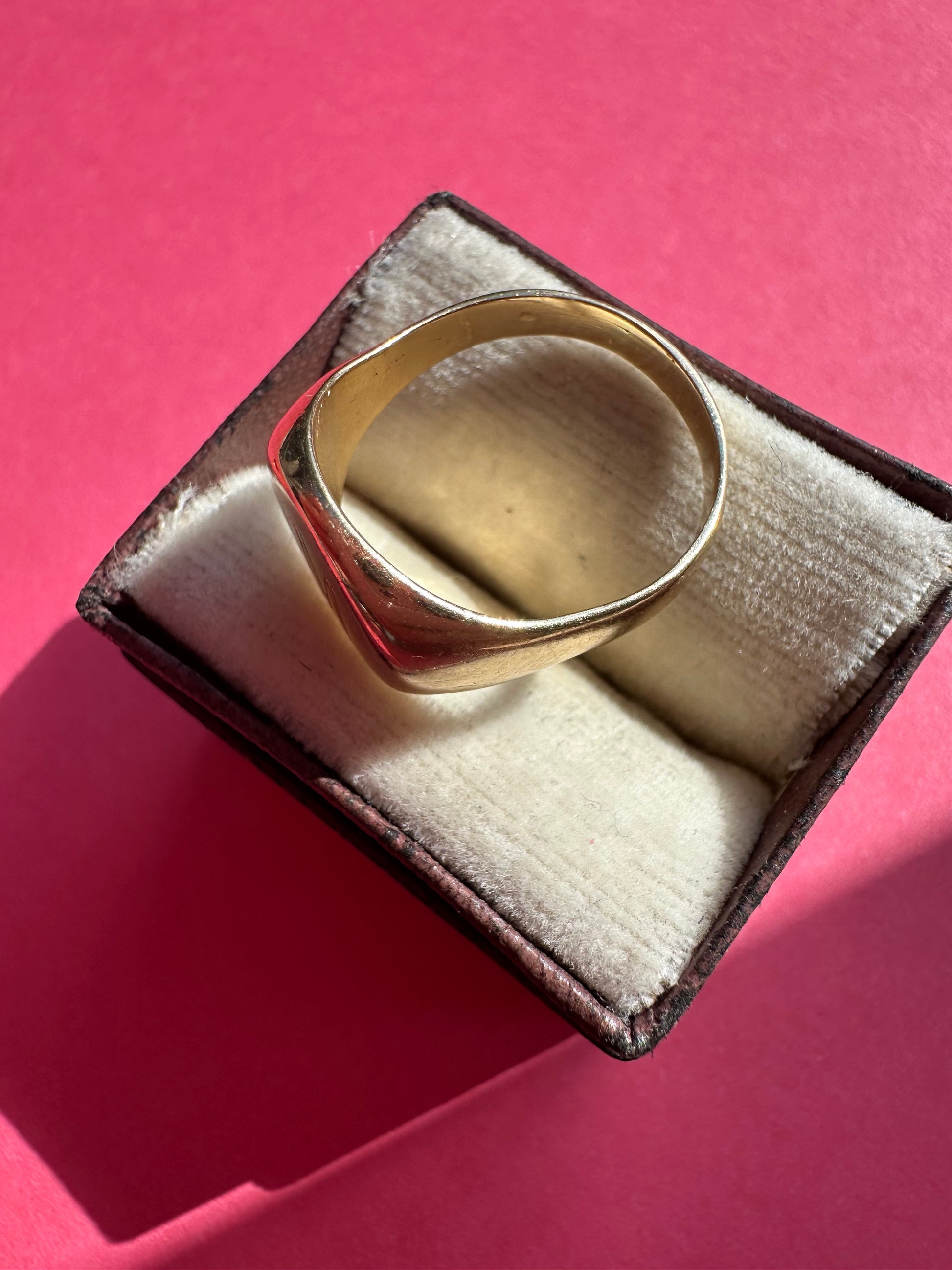 signet with M engraving
