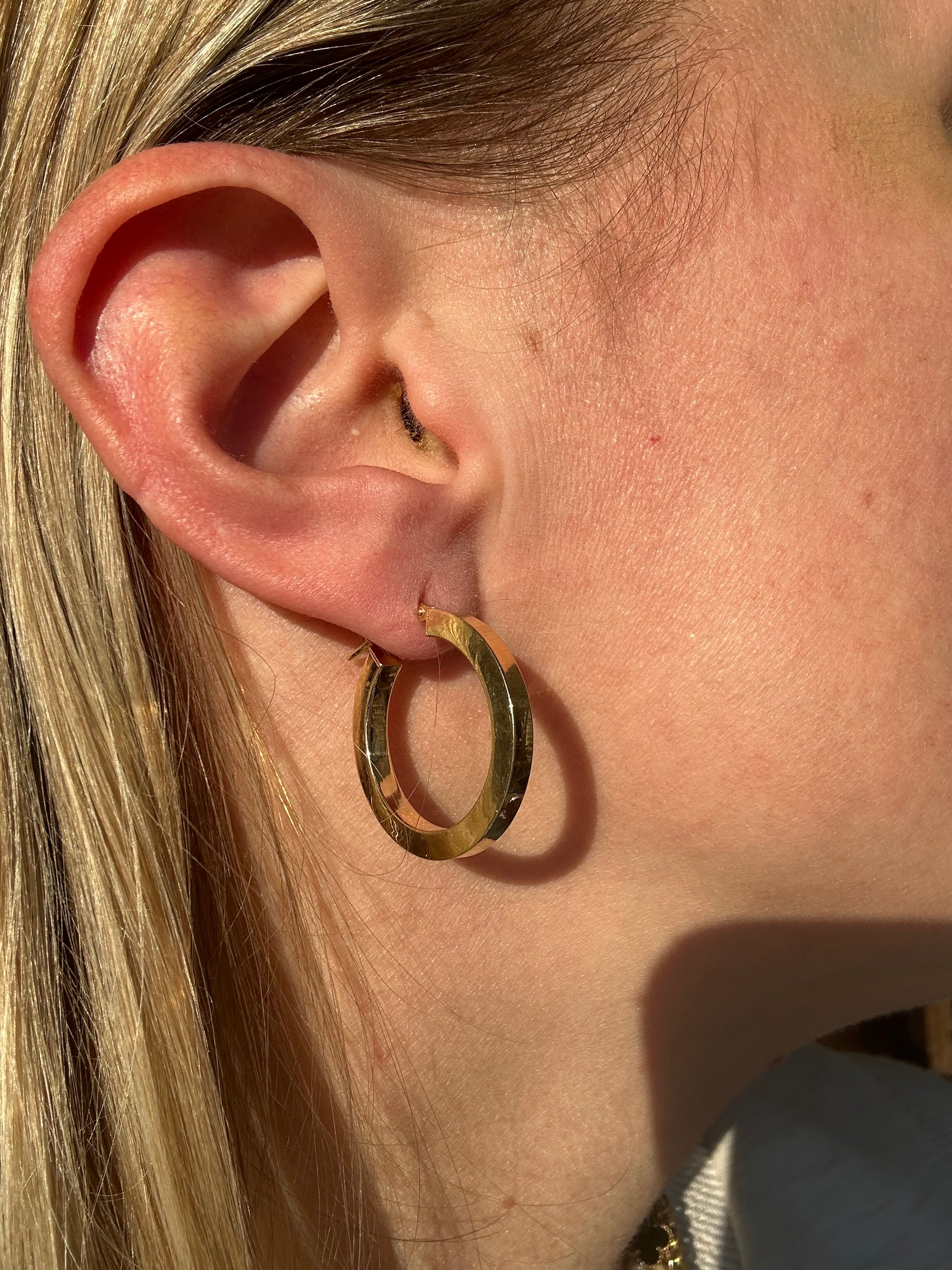 18k gold squared edge hoops