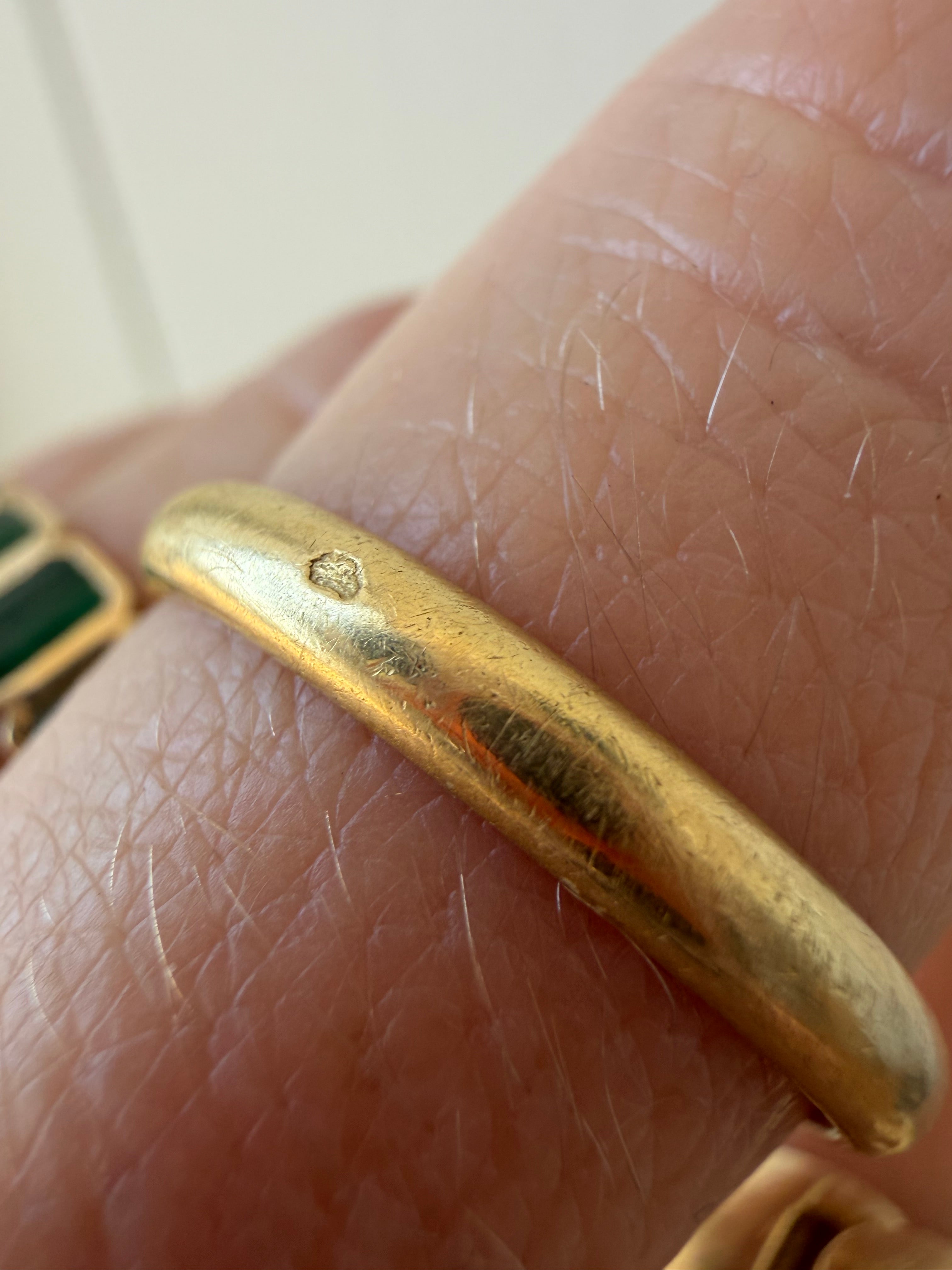 18k French eagle hallmark band