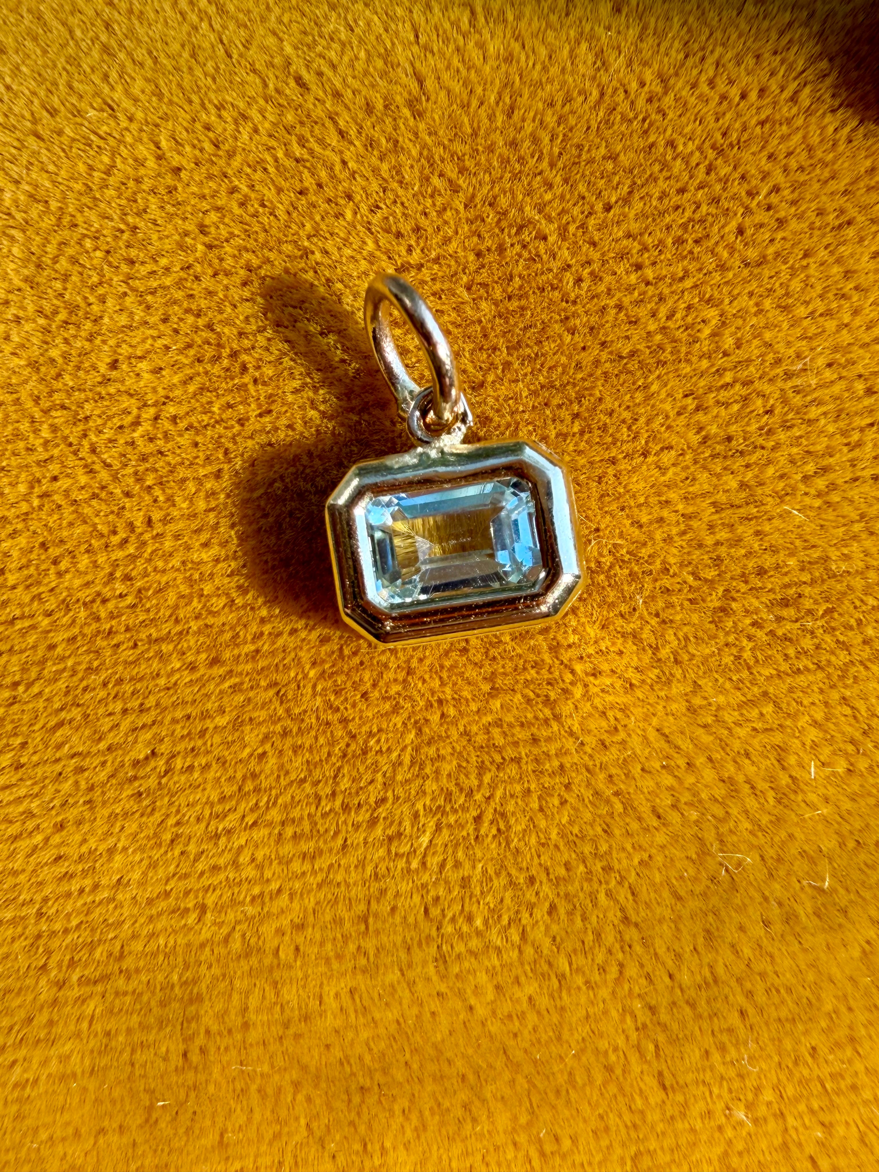 juicy bezel set gum drops