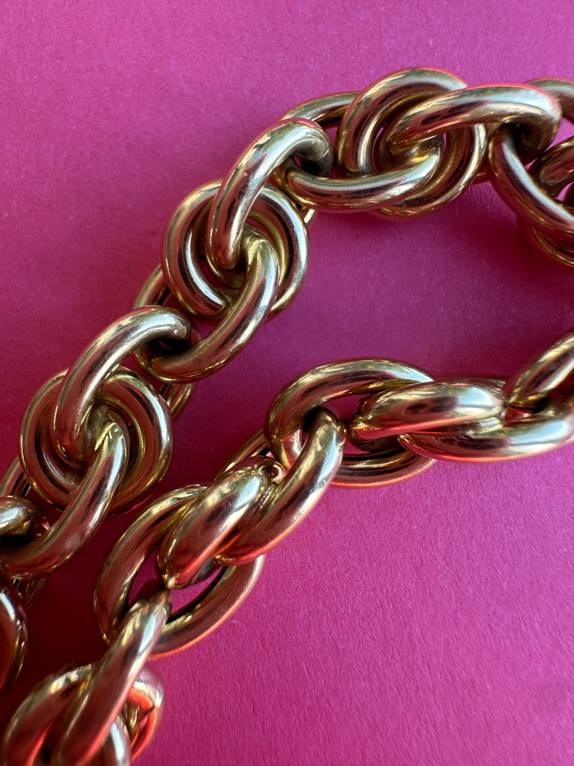 vintage 18k knot bracelet with bolt clasp