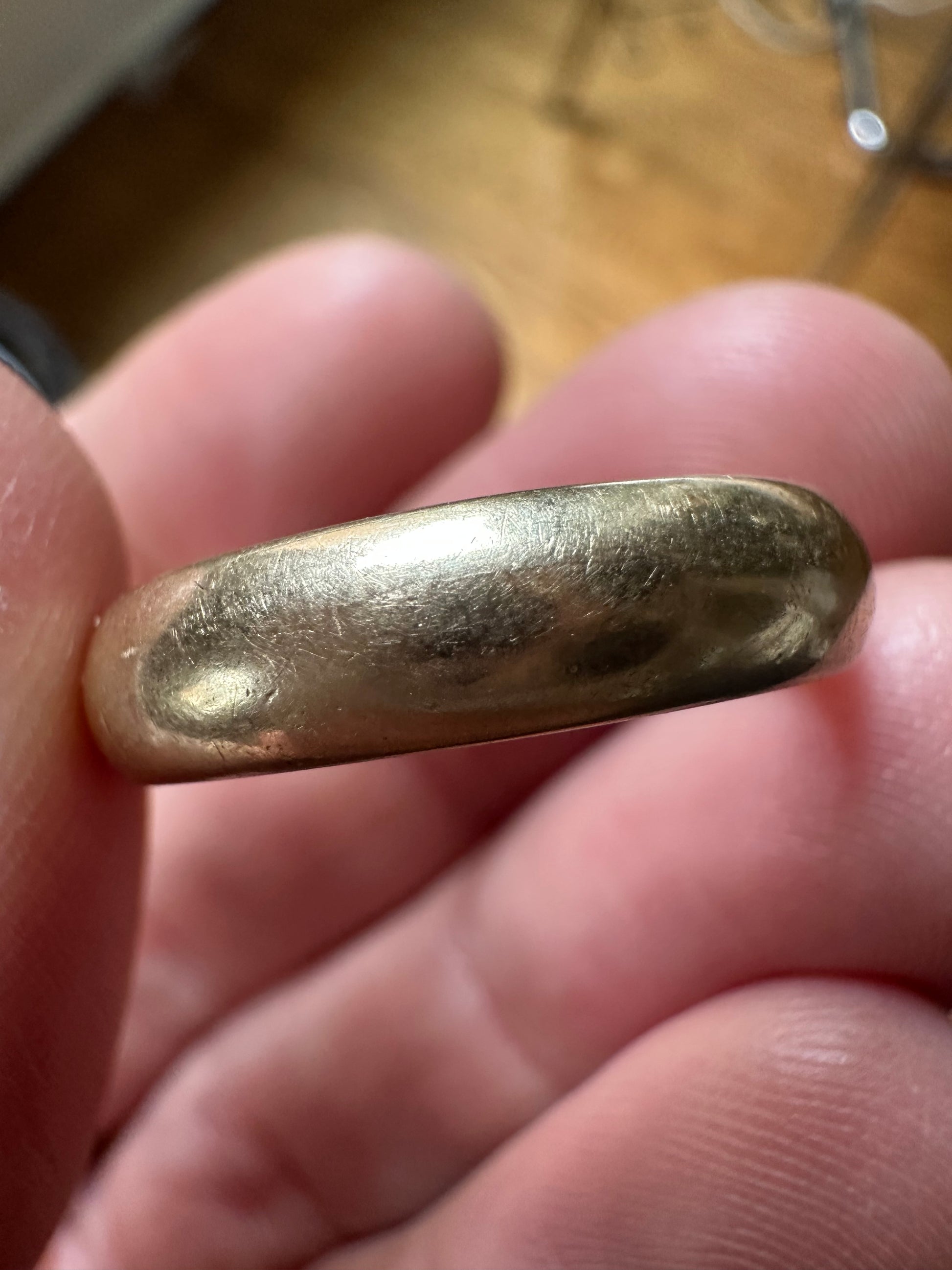 4.5mm donut-ish yellow gold band