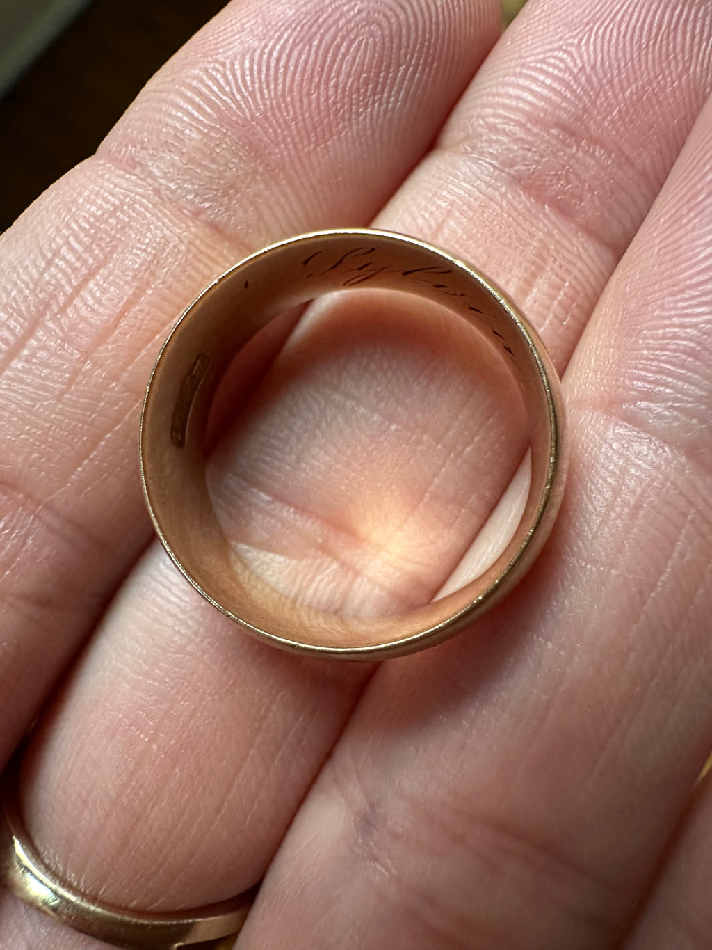 8mm wide 18k antique gold band