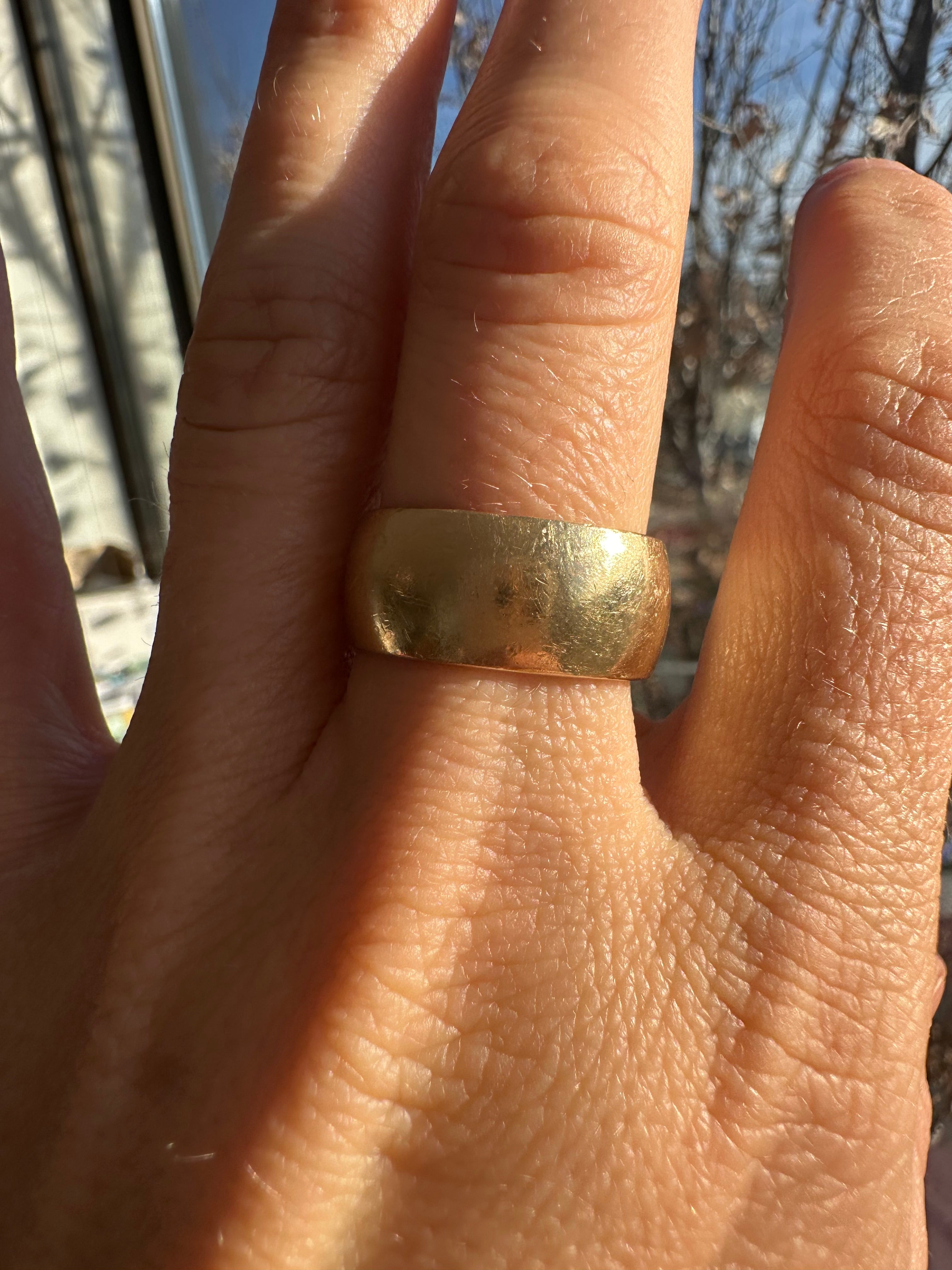 solid 10mm wide band