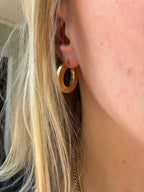 ribbed oval hoops
