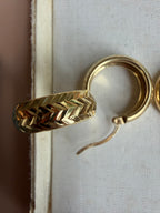 chevron cut hoop