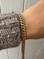 solid curb bracelet