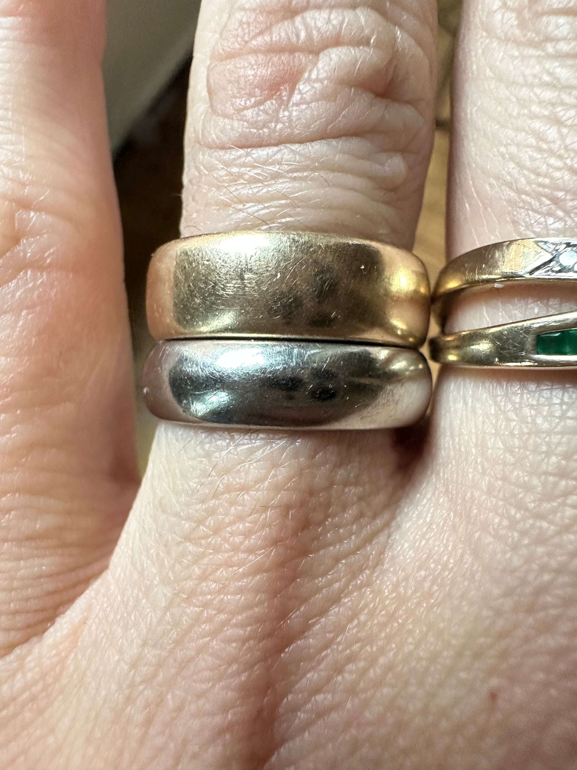 6mm comfort fit slight squared edge band