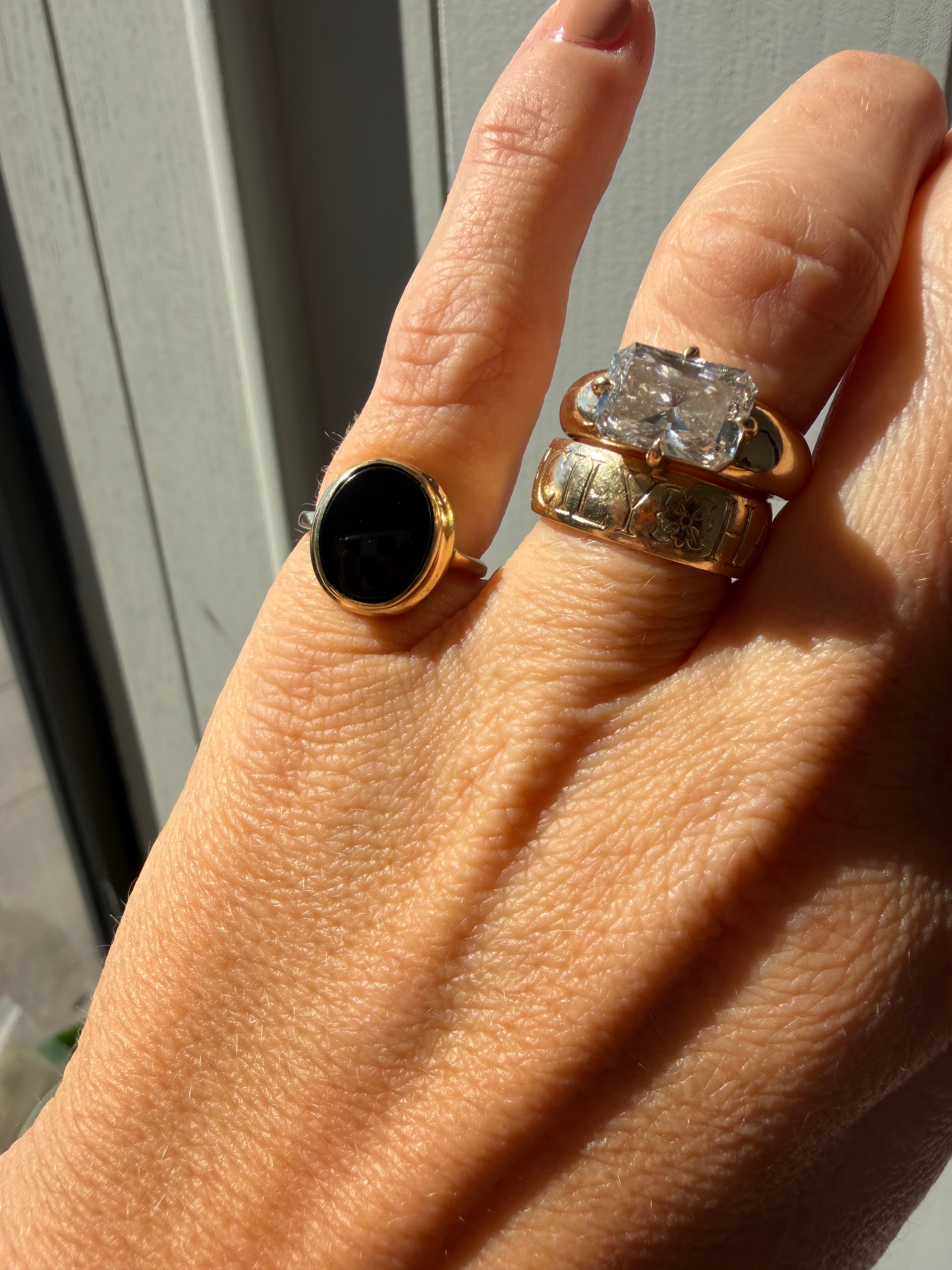 oval bezel set onyx ring