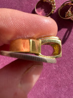 diamond and 18k yellow gold arrow pendant