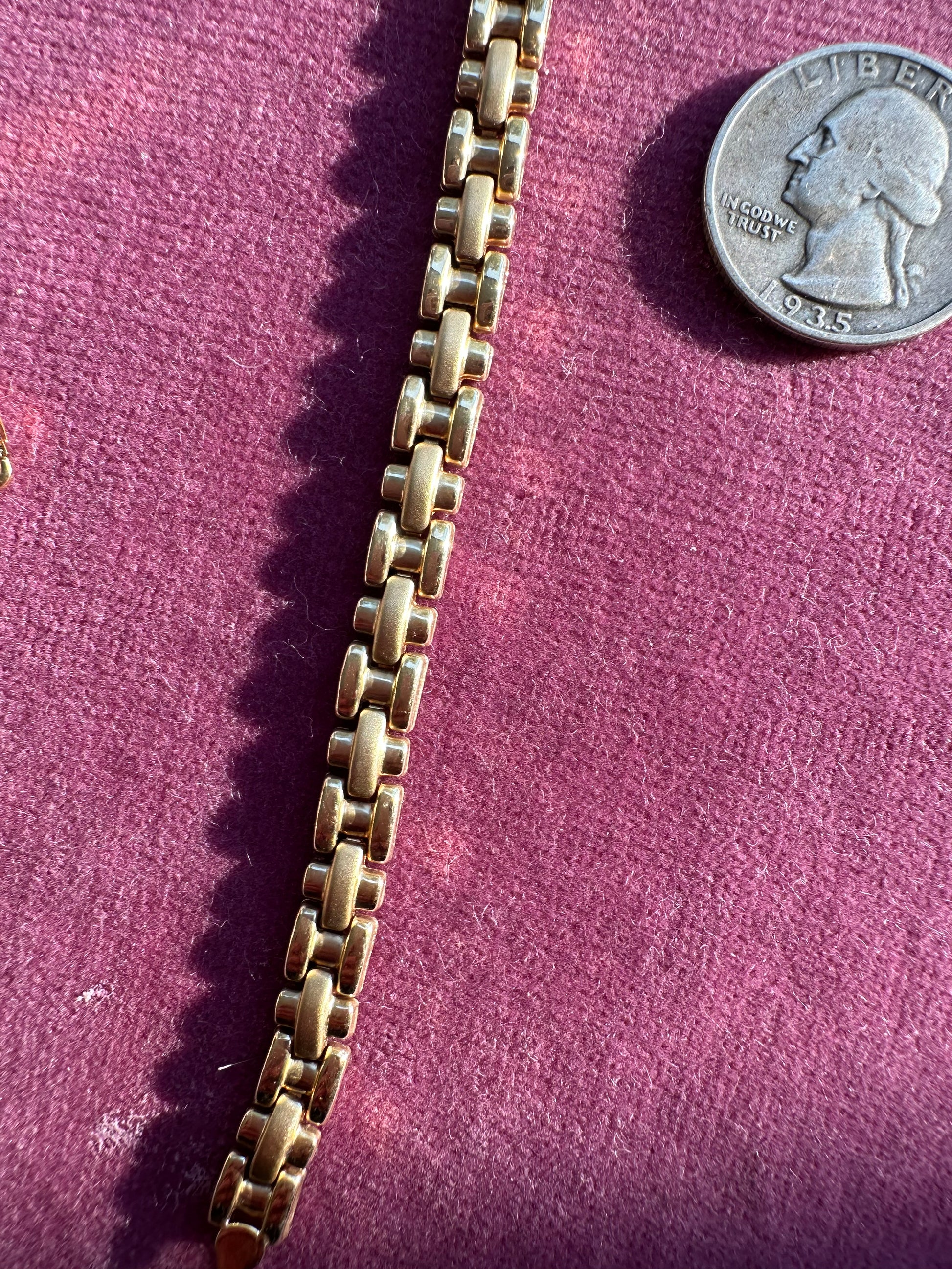 H and Plus link bracelet