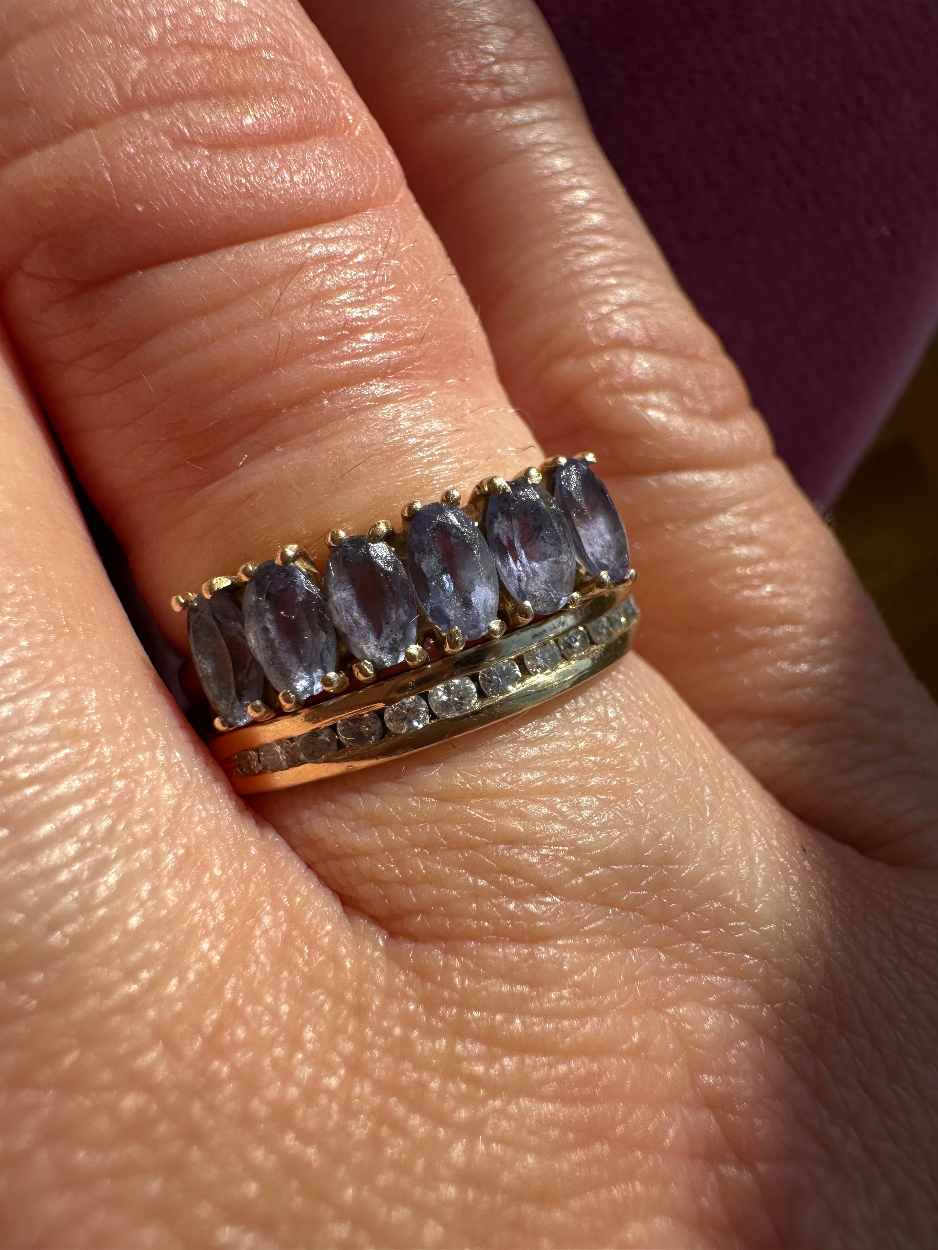 oval cut tanzanite band