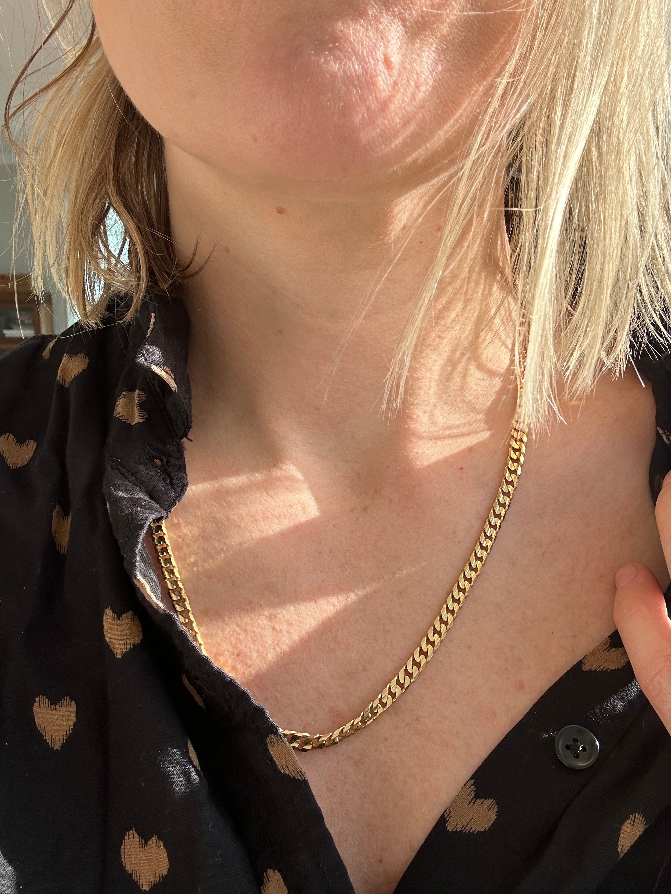 solid flat curb chain 22”