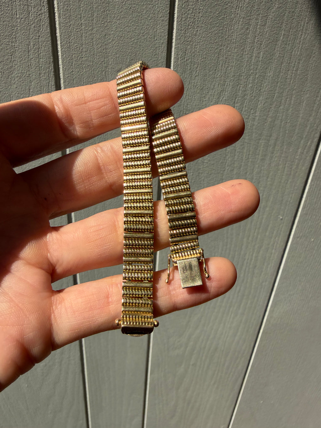 solid barrel link bracelet