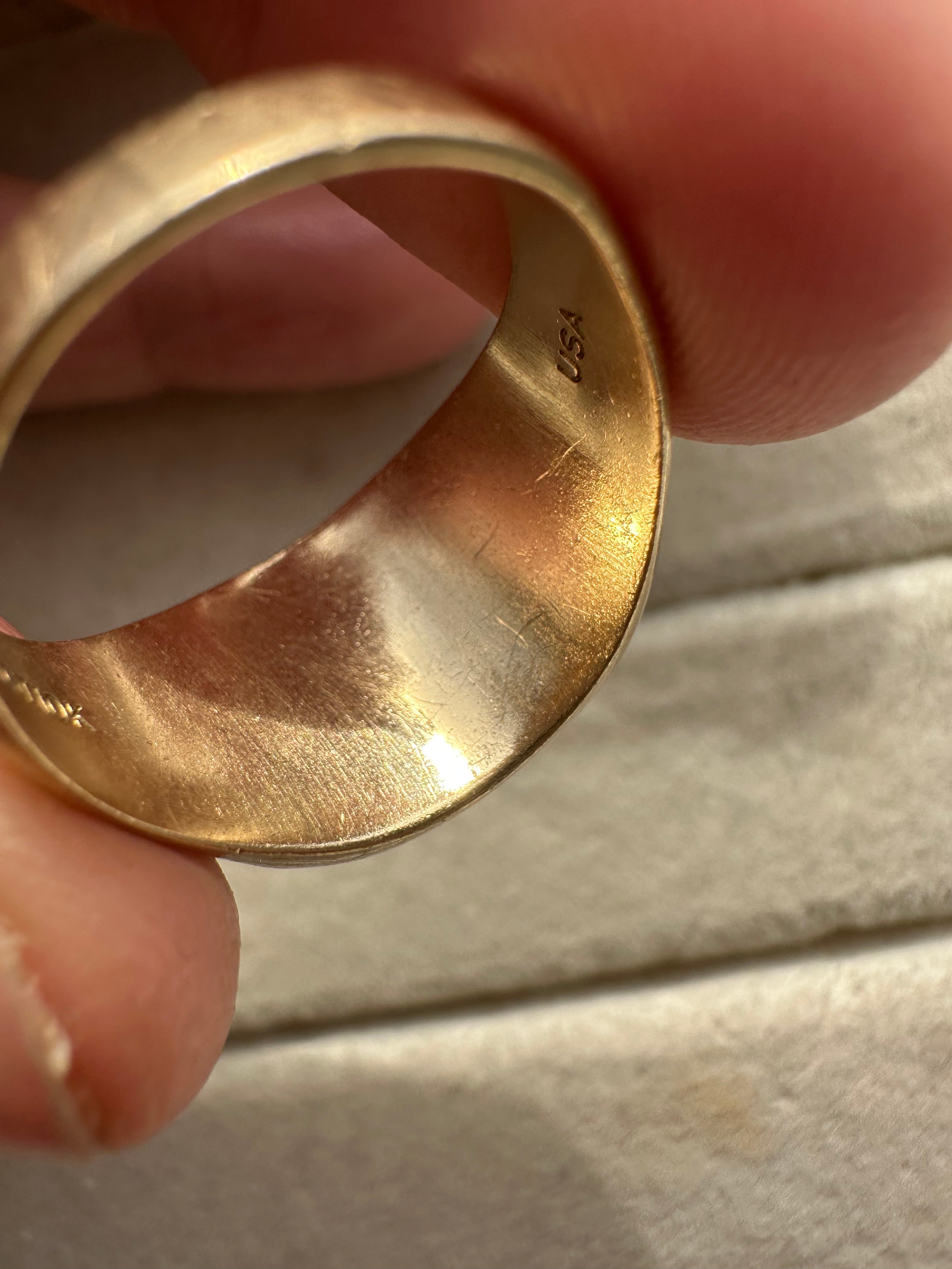 onyx and 14k gold ring