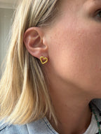 24k gold heart post earring by MENE